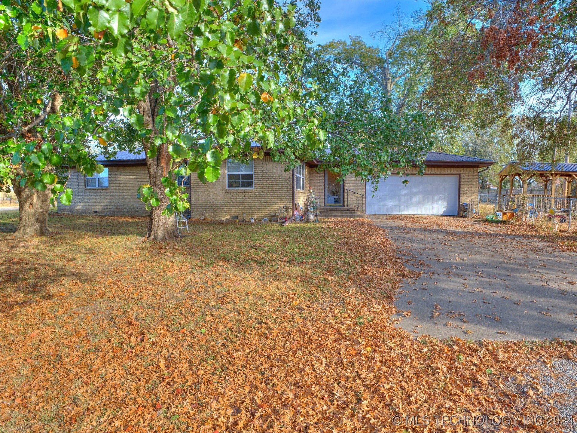 1020 N Wewoka Avenue