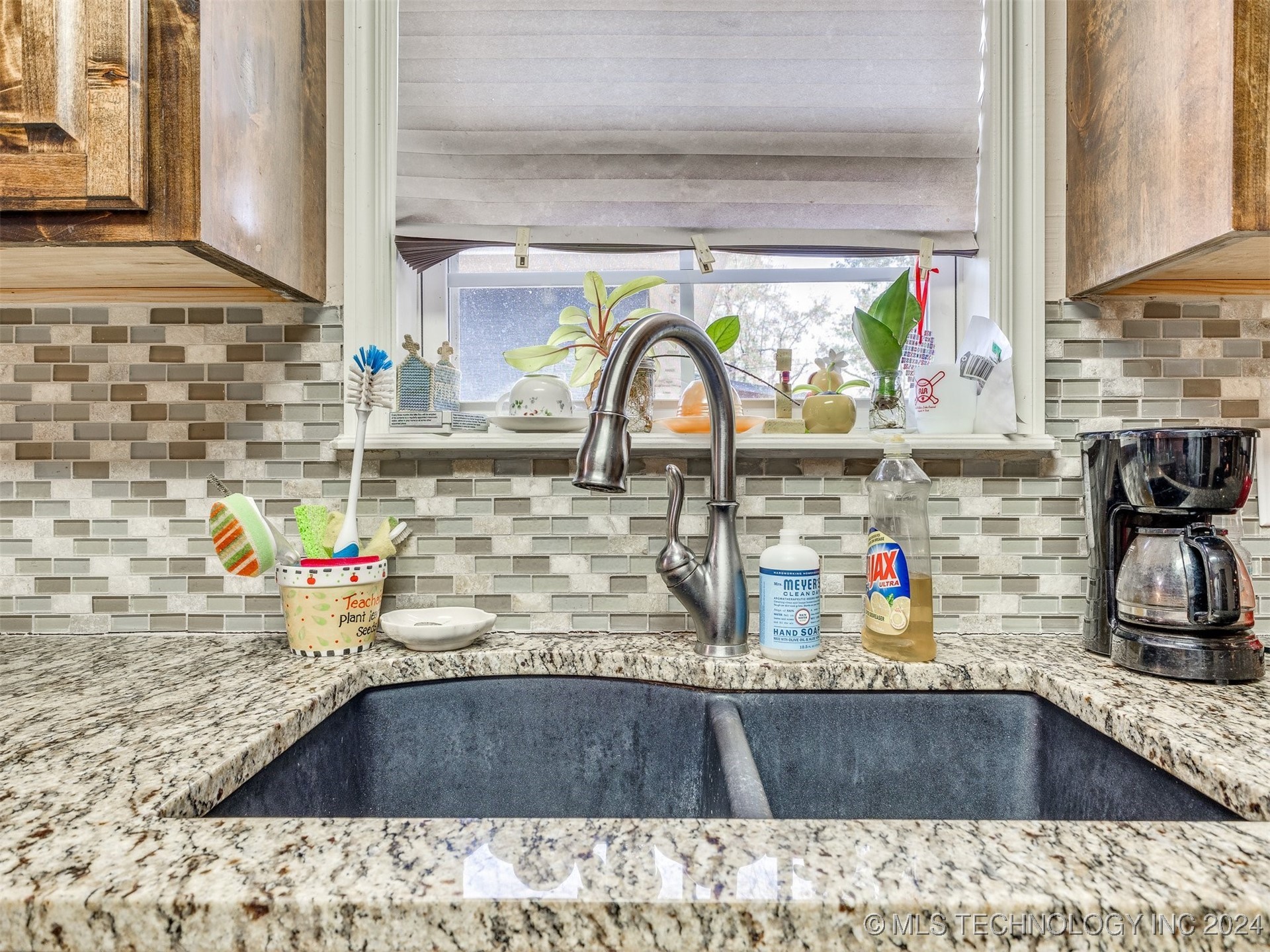 1020 N Wewoka Avenue