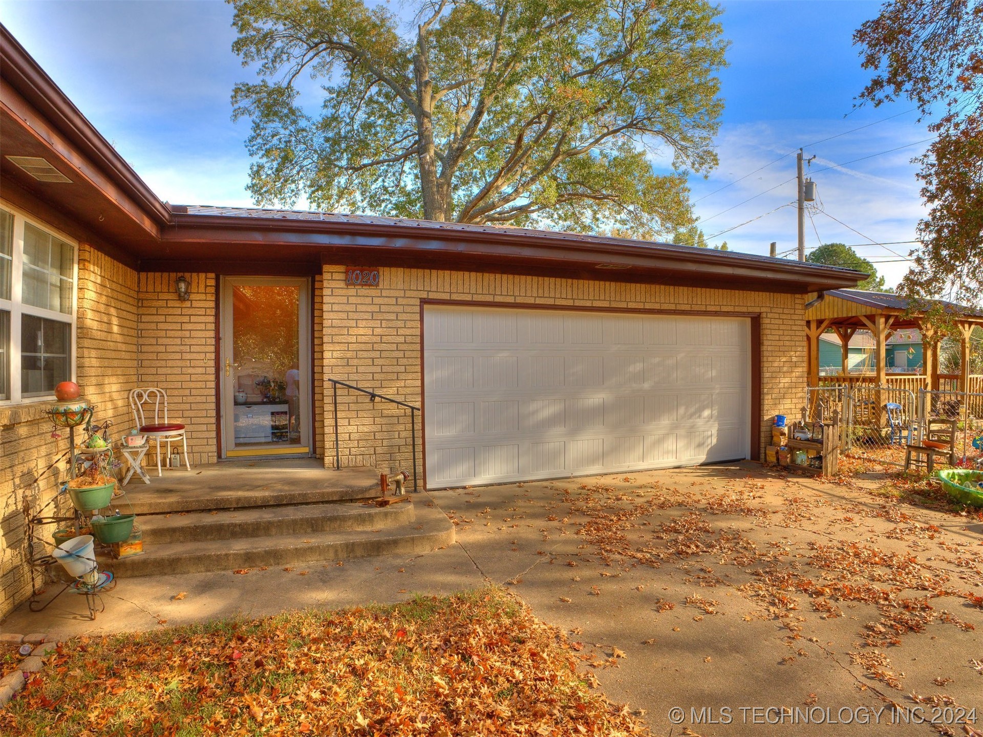 1020 N Wewoka Avenue