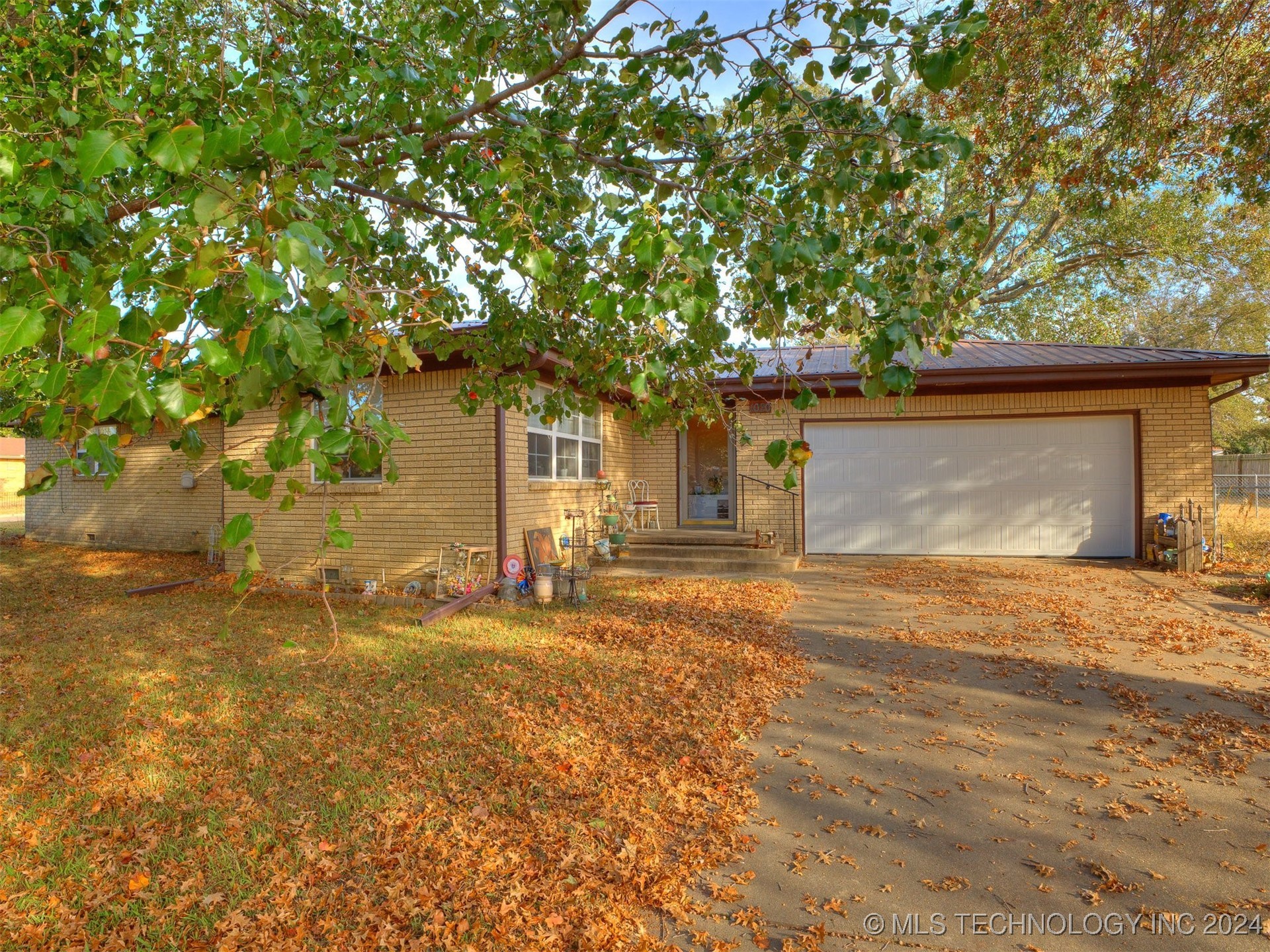 1020 N Wewoka Avenue