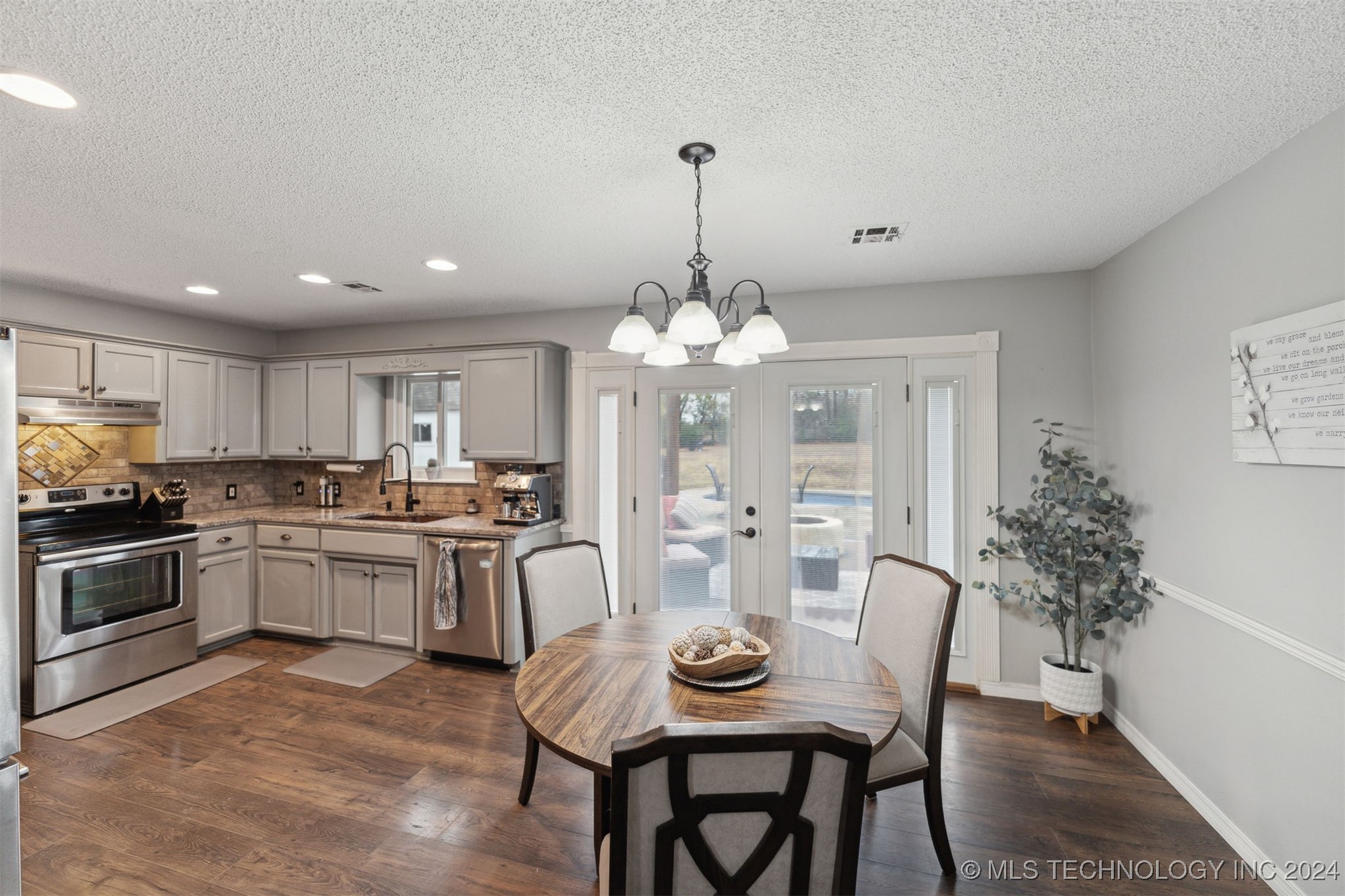 2795 Weber Road