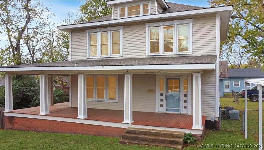 411 N Oak Avenue