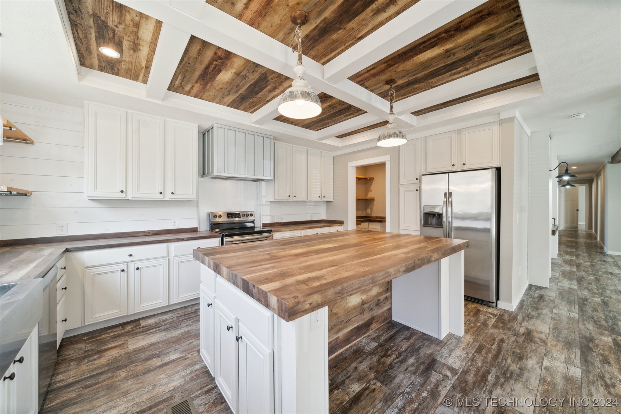 13697 S 236th West Avenue