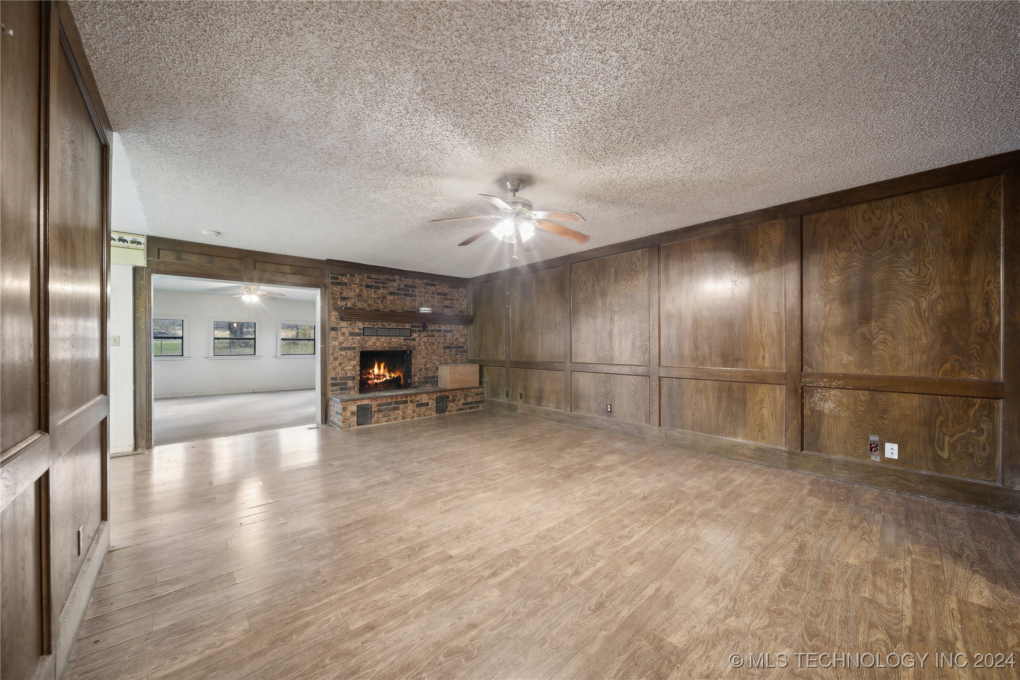 15482 E 370 Road