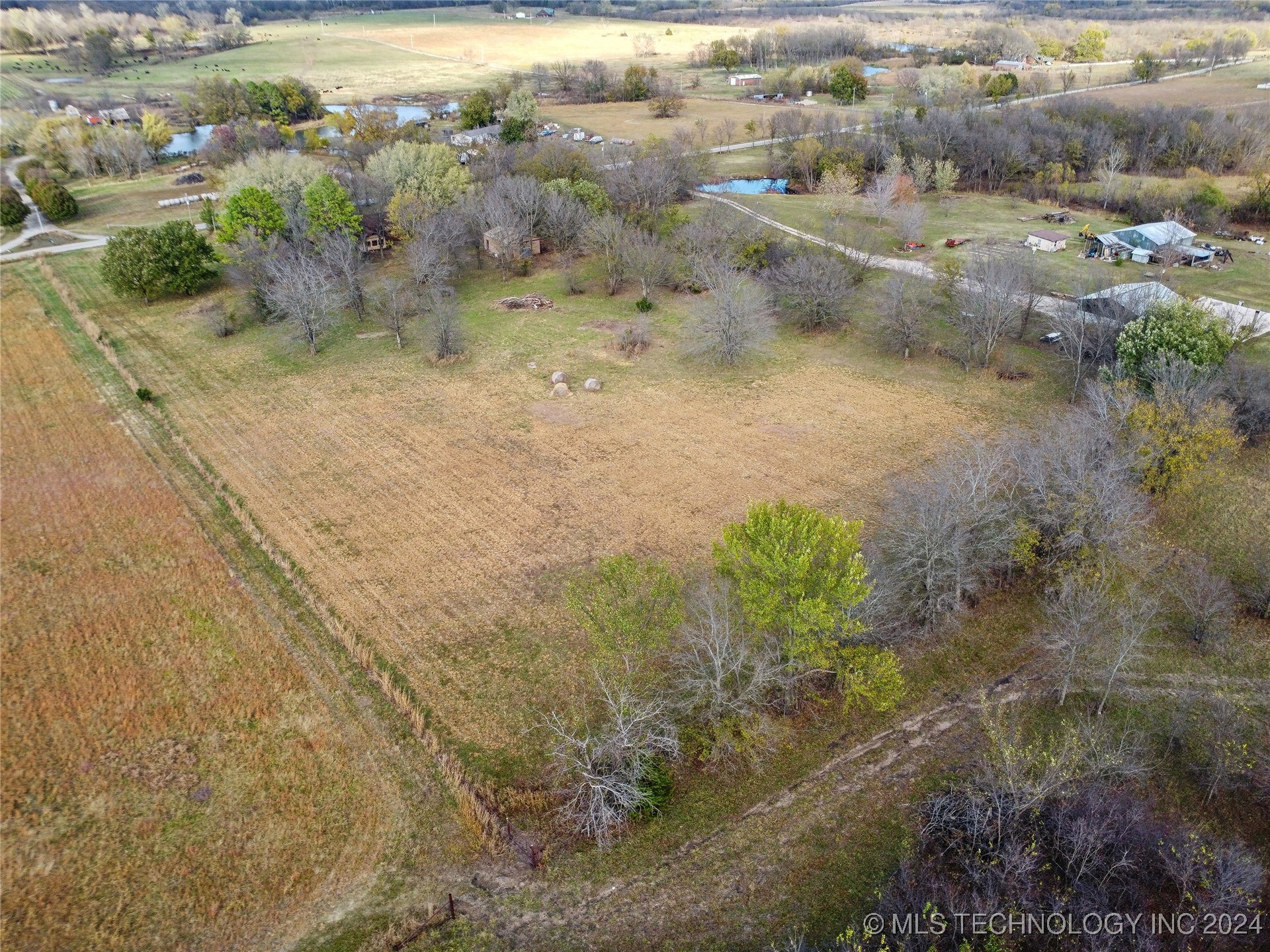 15482 E 370 Road