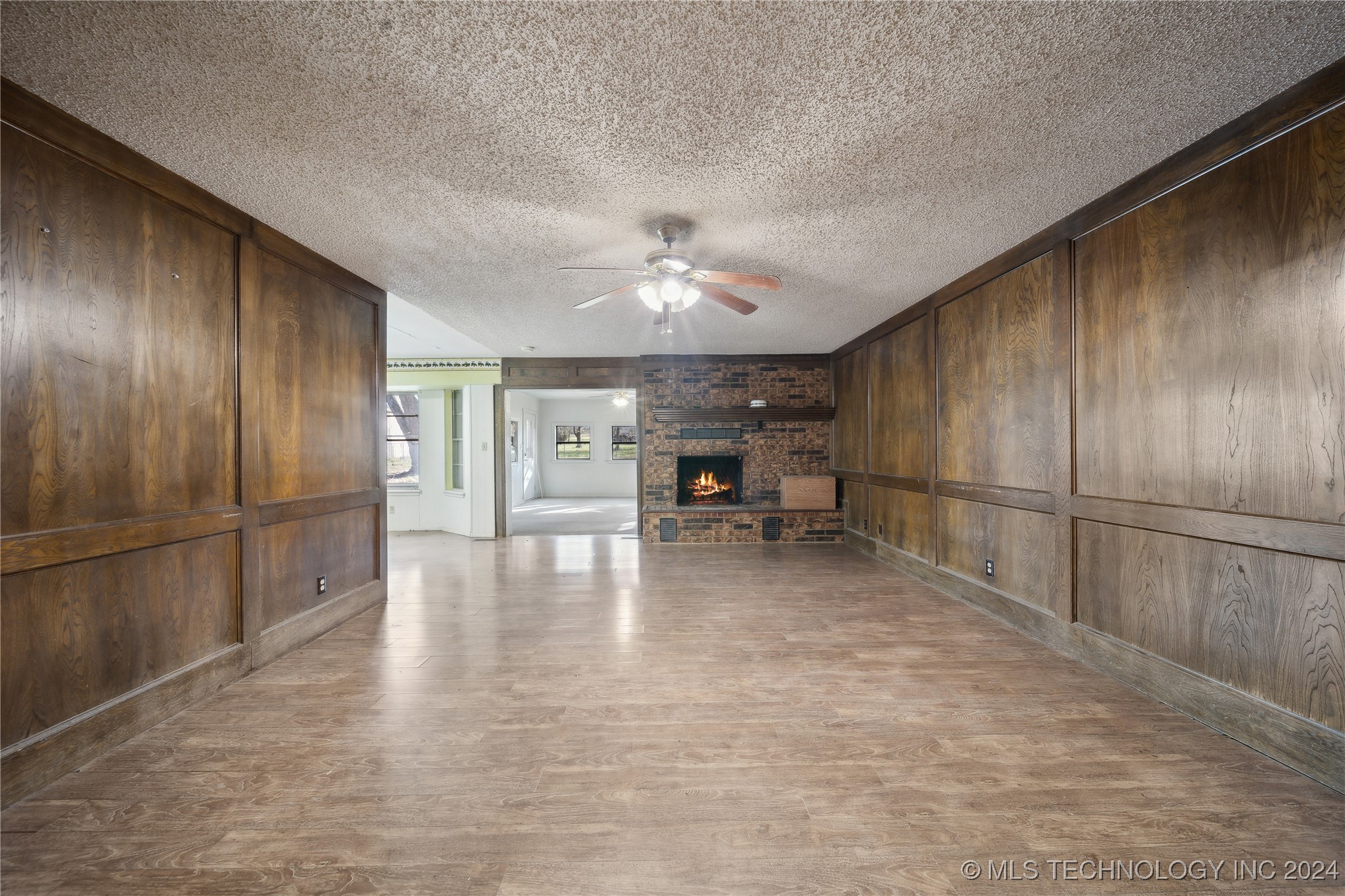 15482 E 370 Road