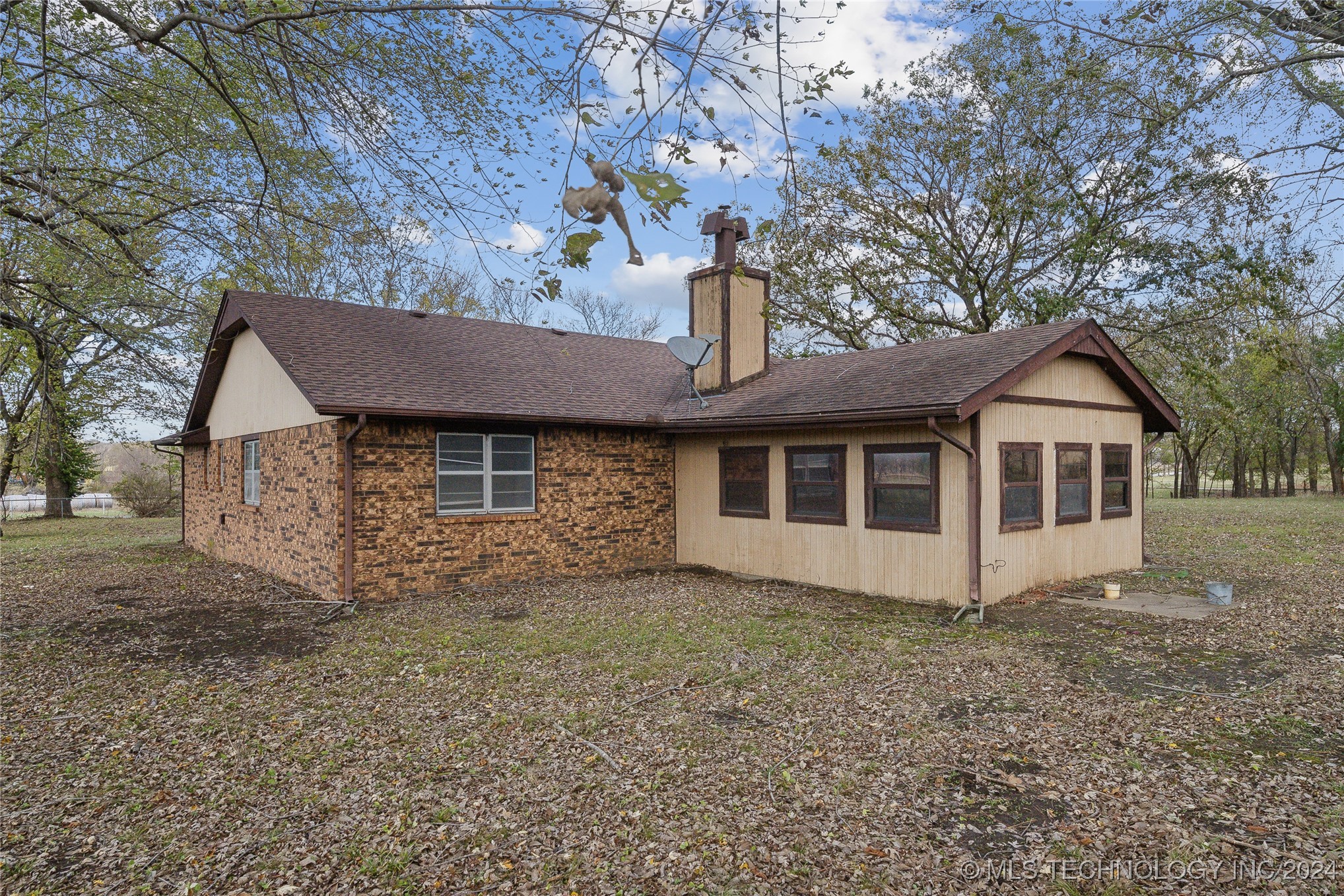 15482 E 370 Road
