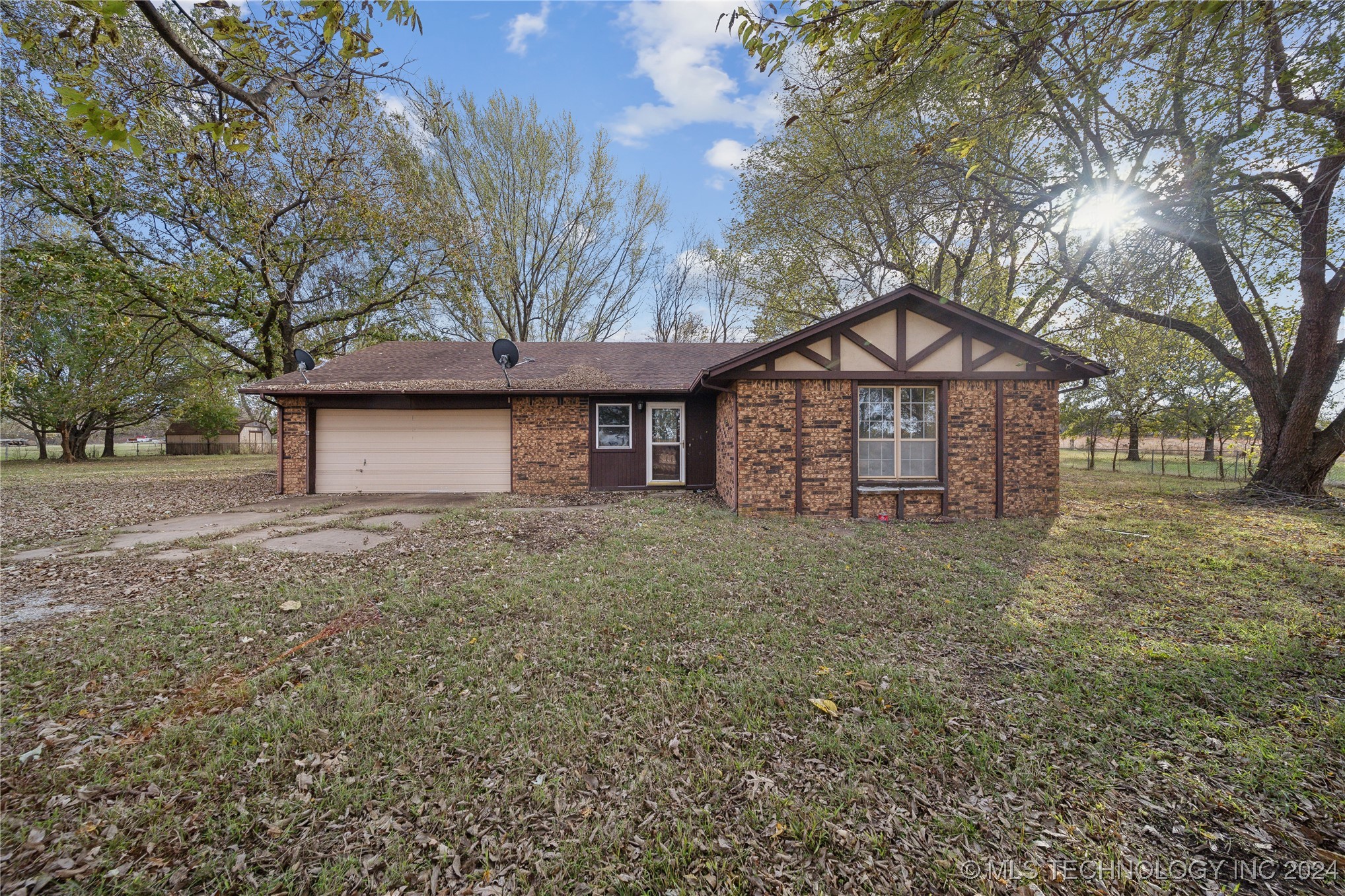 15482 E 370 Road