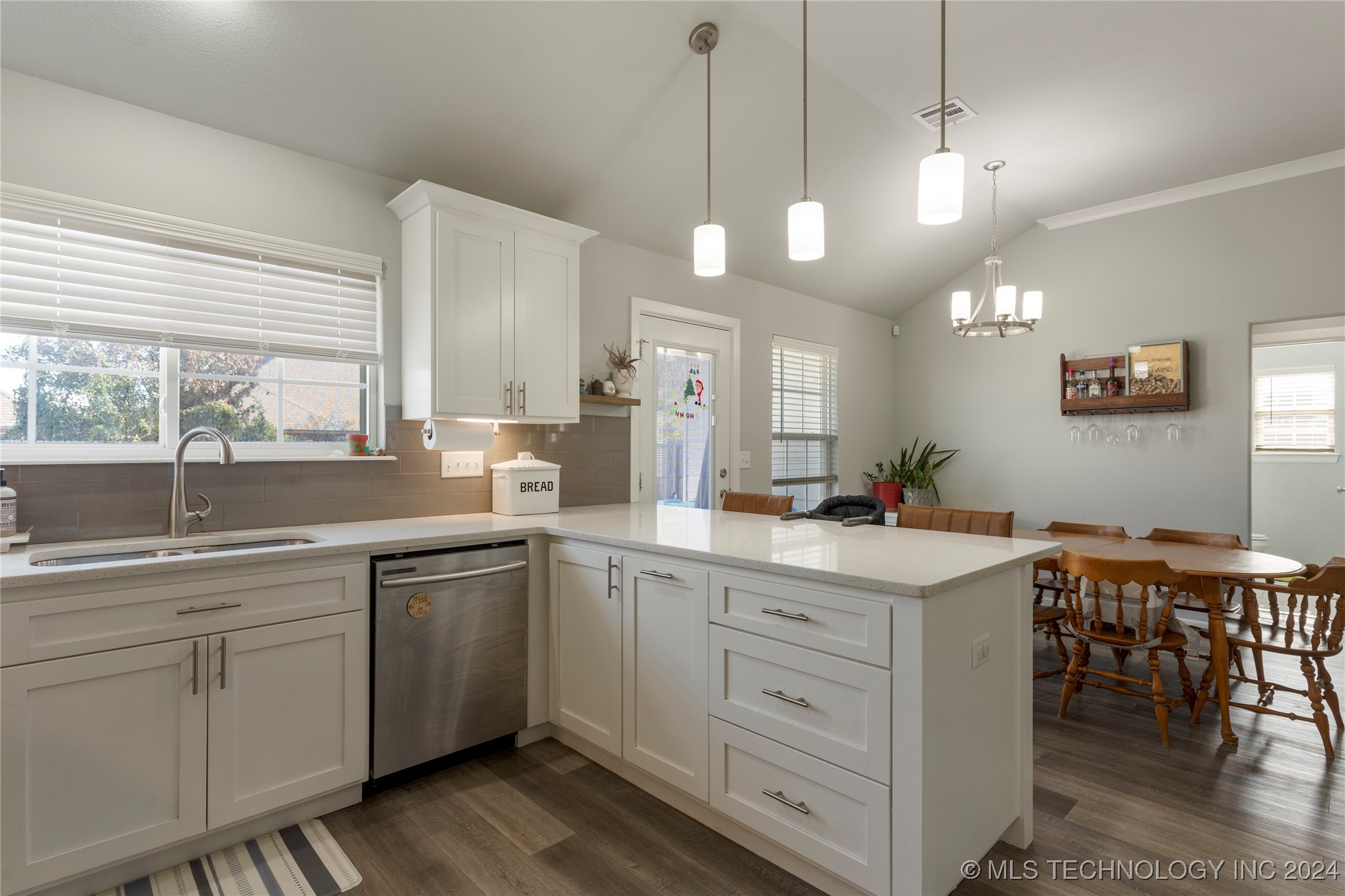 313 S 48th Court