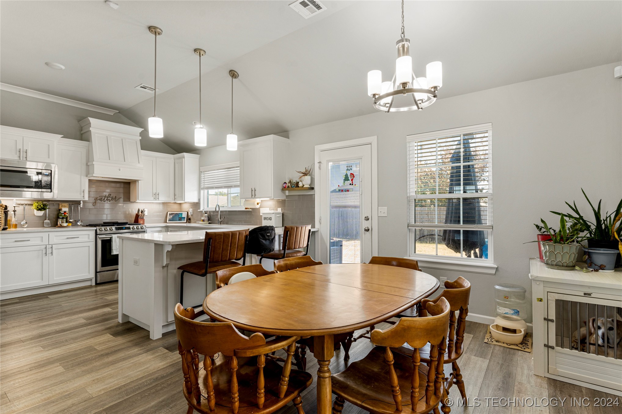 313 S 48th Court
