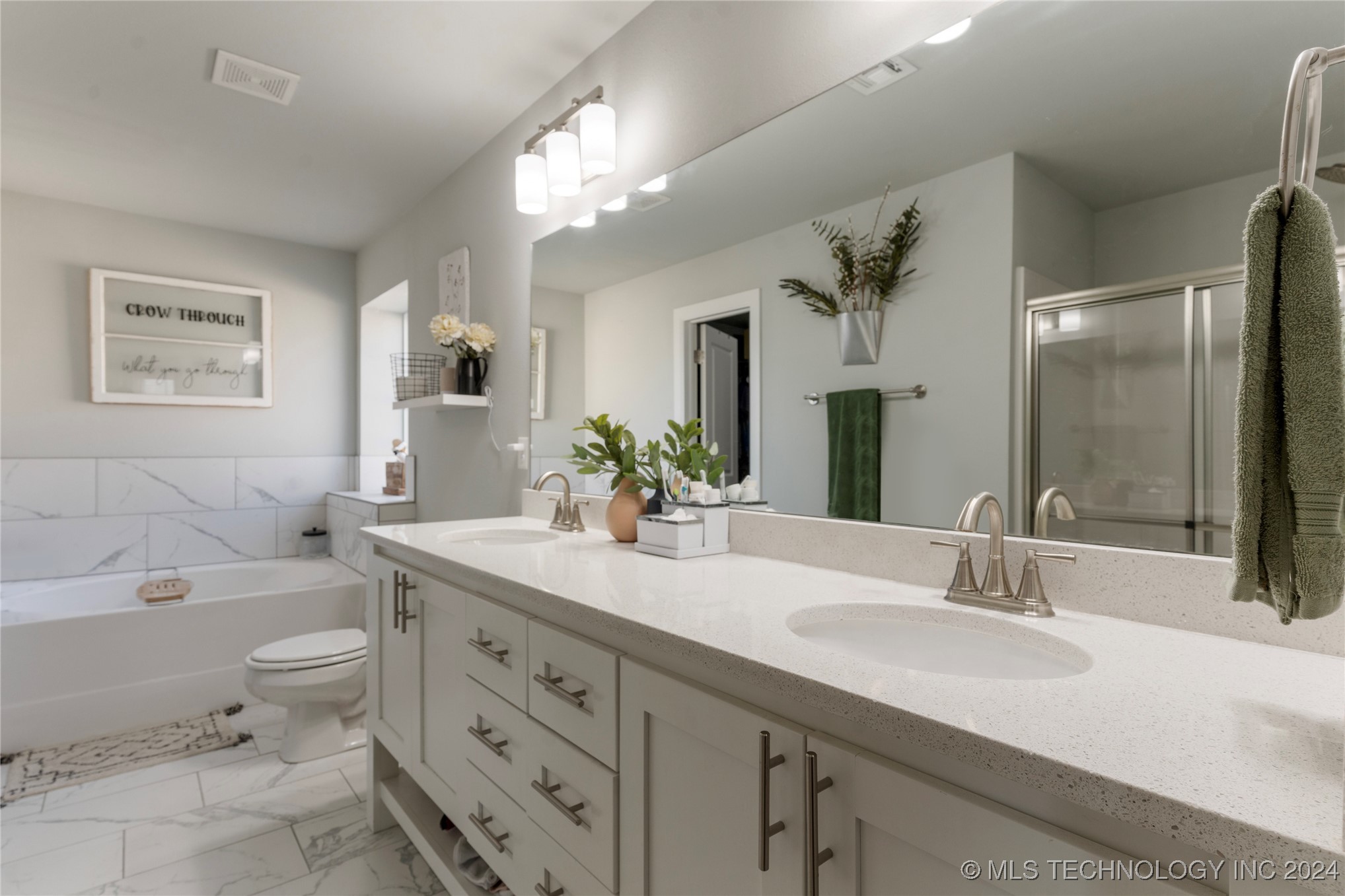 313 S 48th Court
