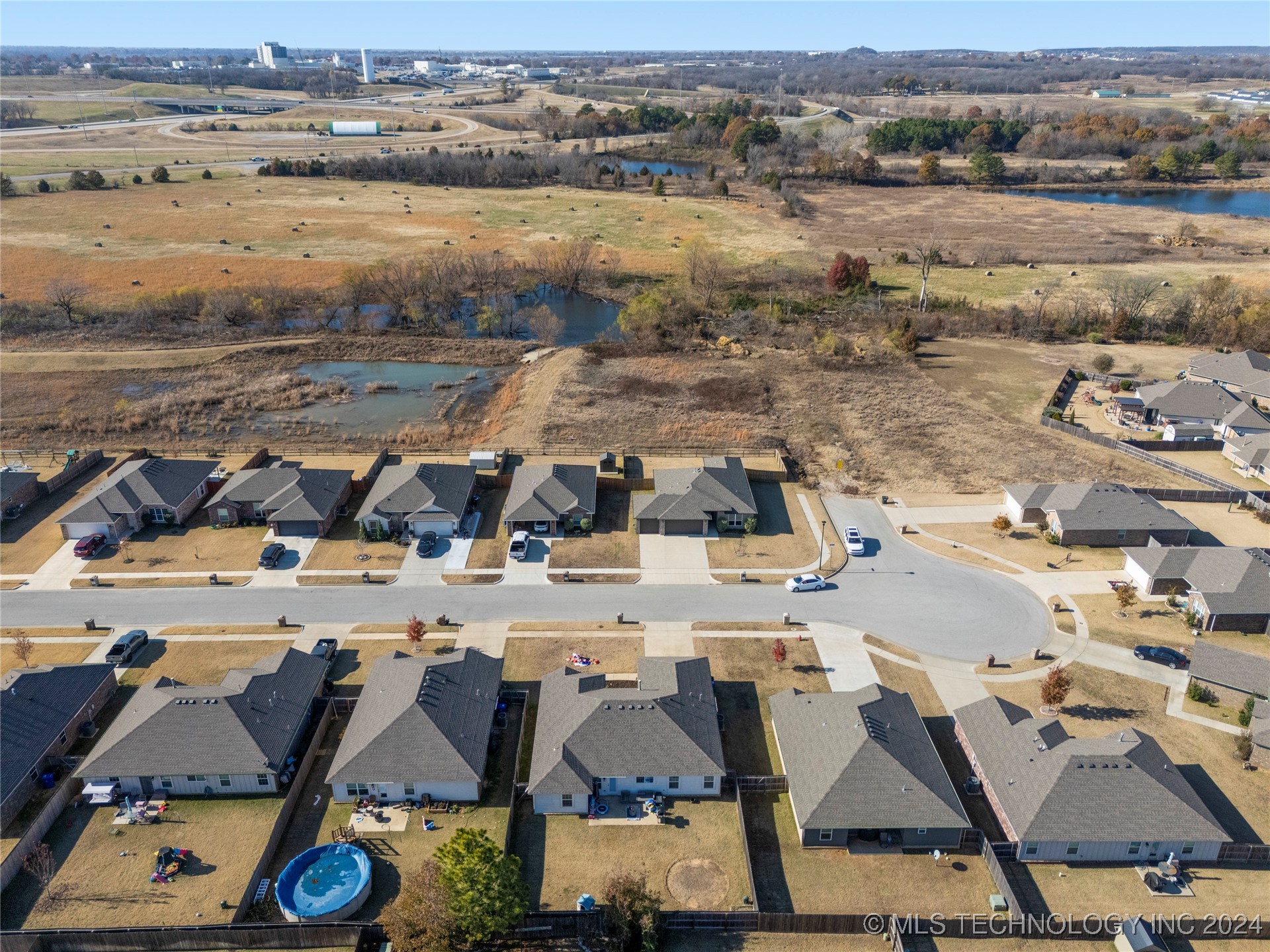 313 S 48th Court