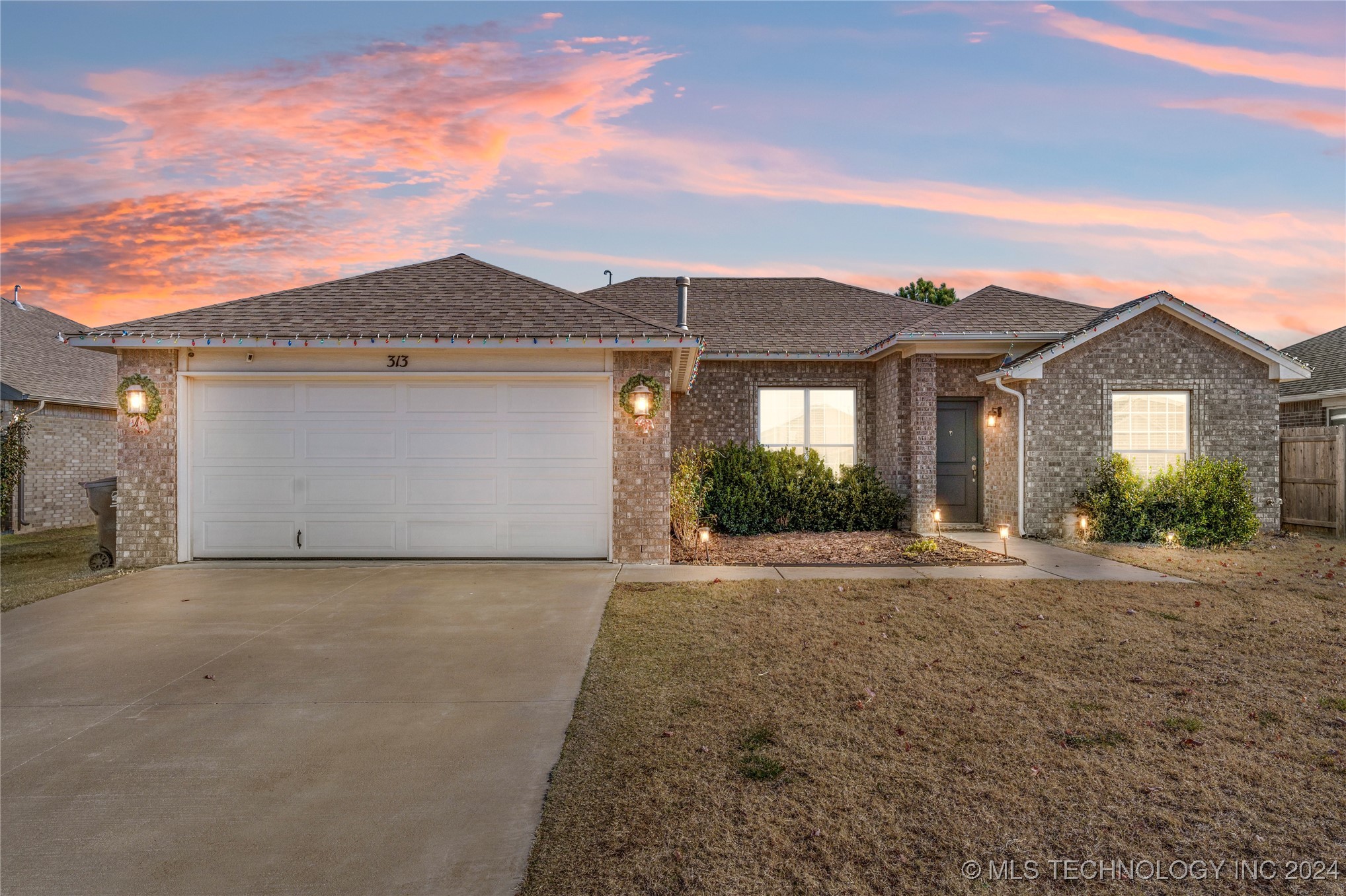 313 S 48th Court