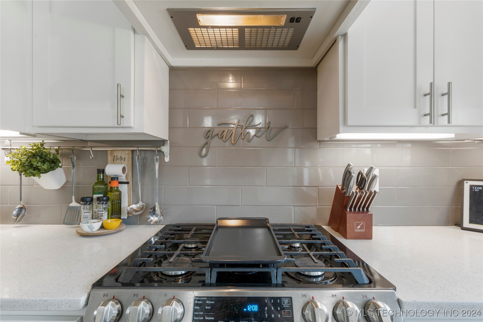 313 S 48th Court