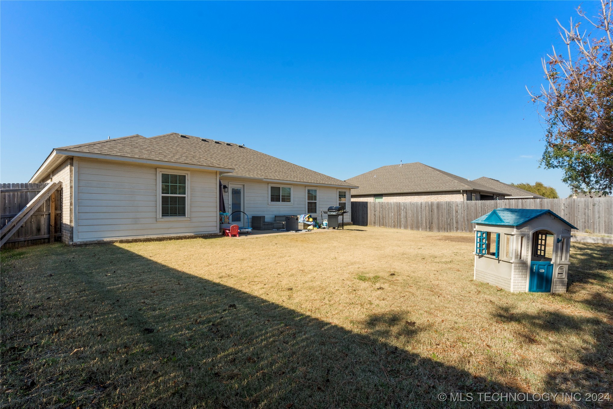 313 S 48th Court