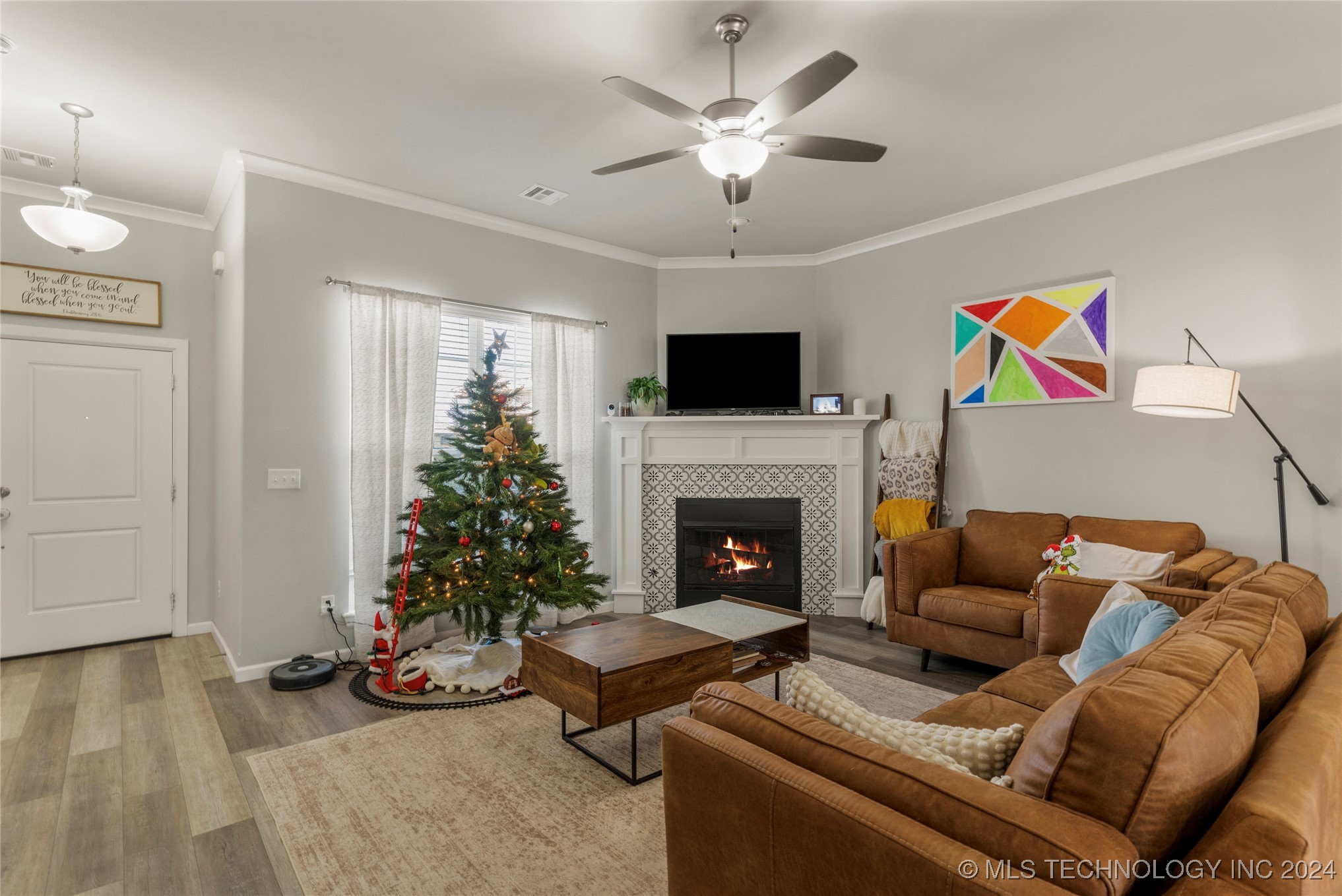 313 S 48th Court