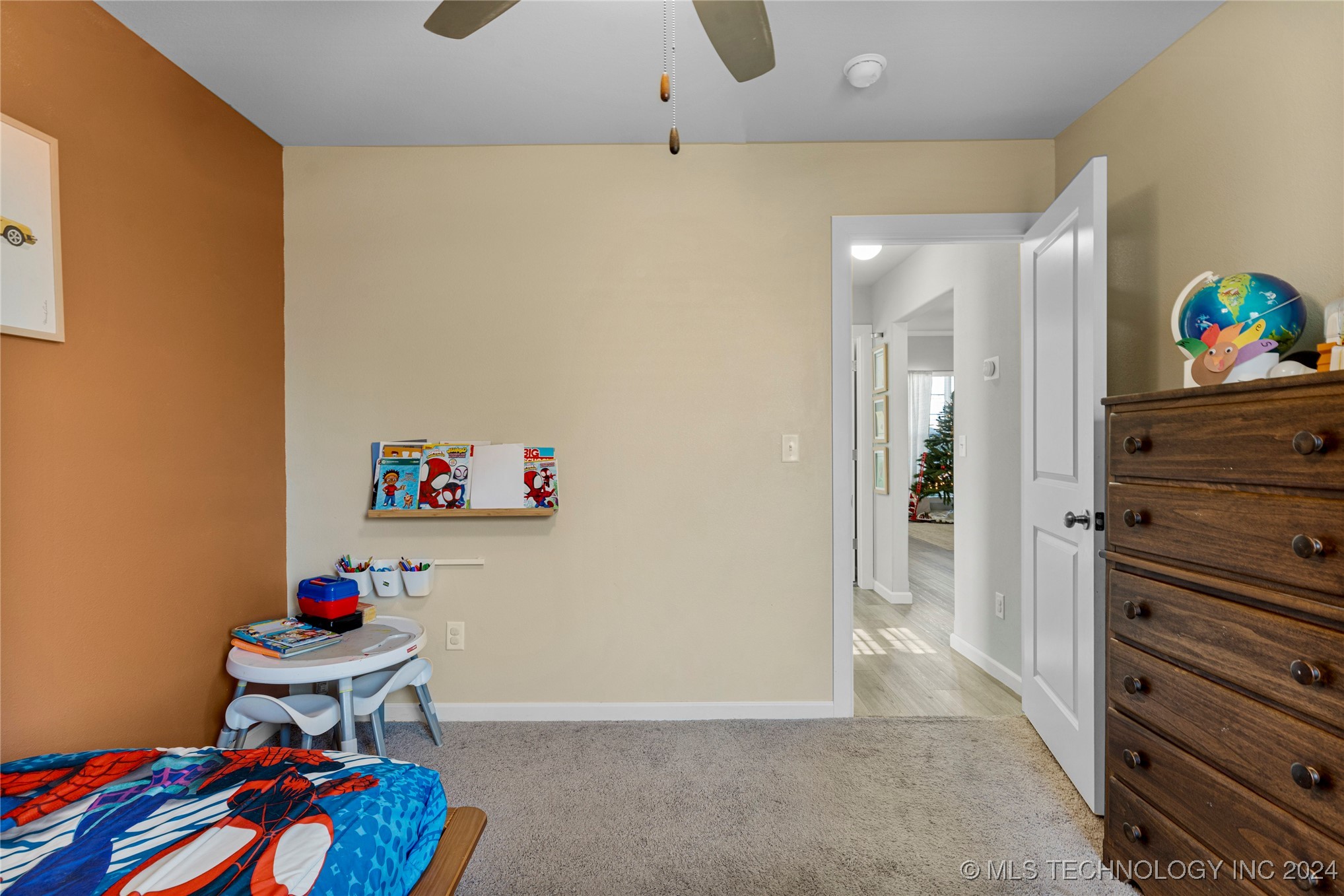 313 S 48th Court