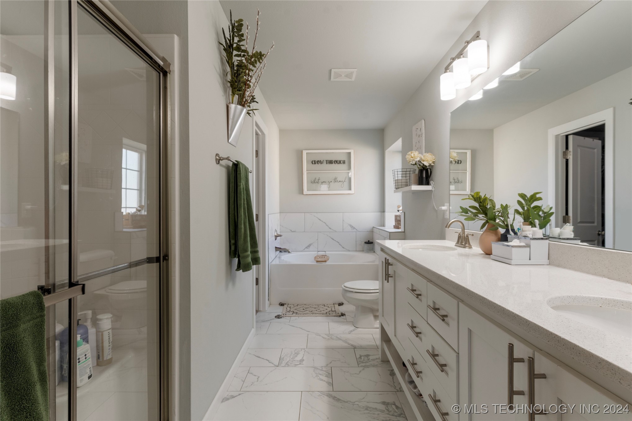 313 S 48th Court