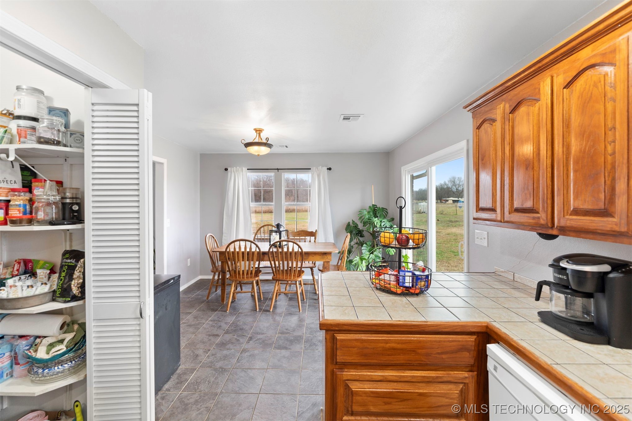 2790 Old Hwy 20 E