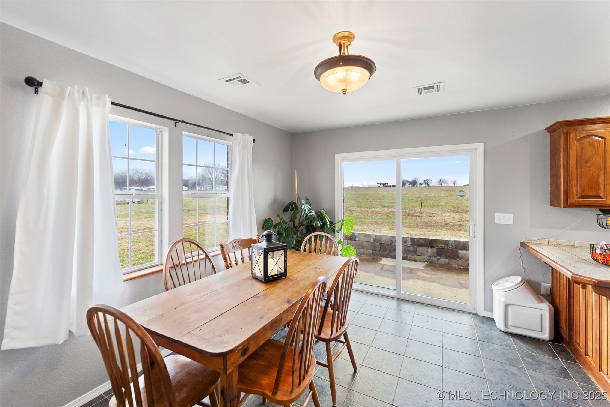 2790 Old Hwy 20 E