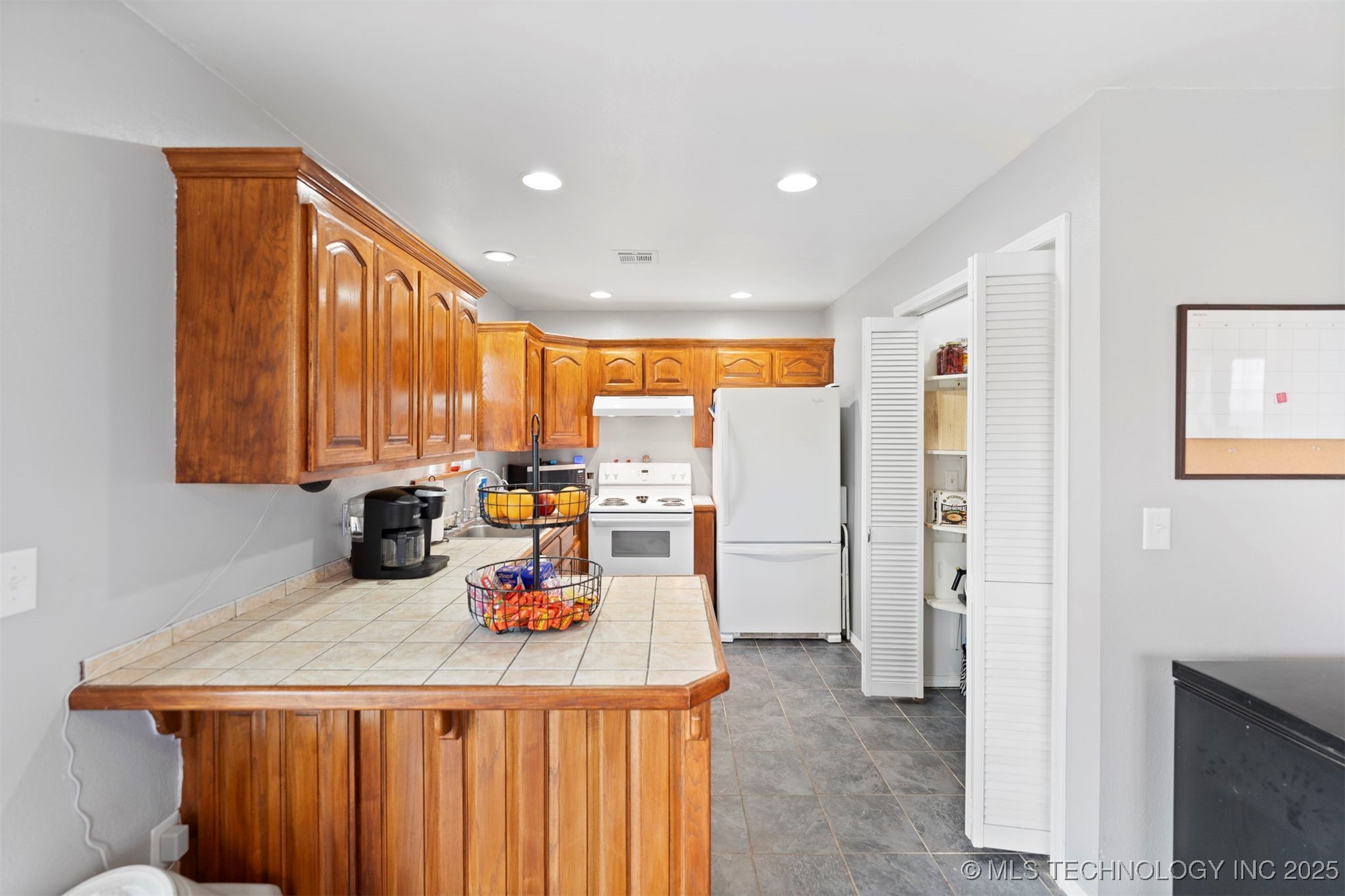 2790 Old Hwy 20 E