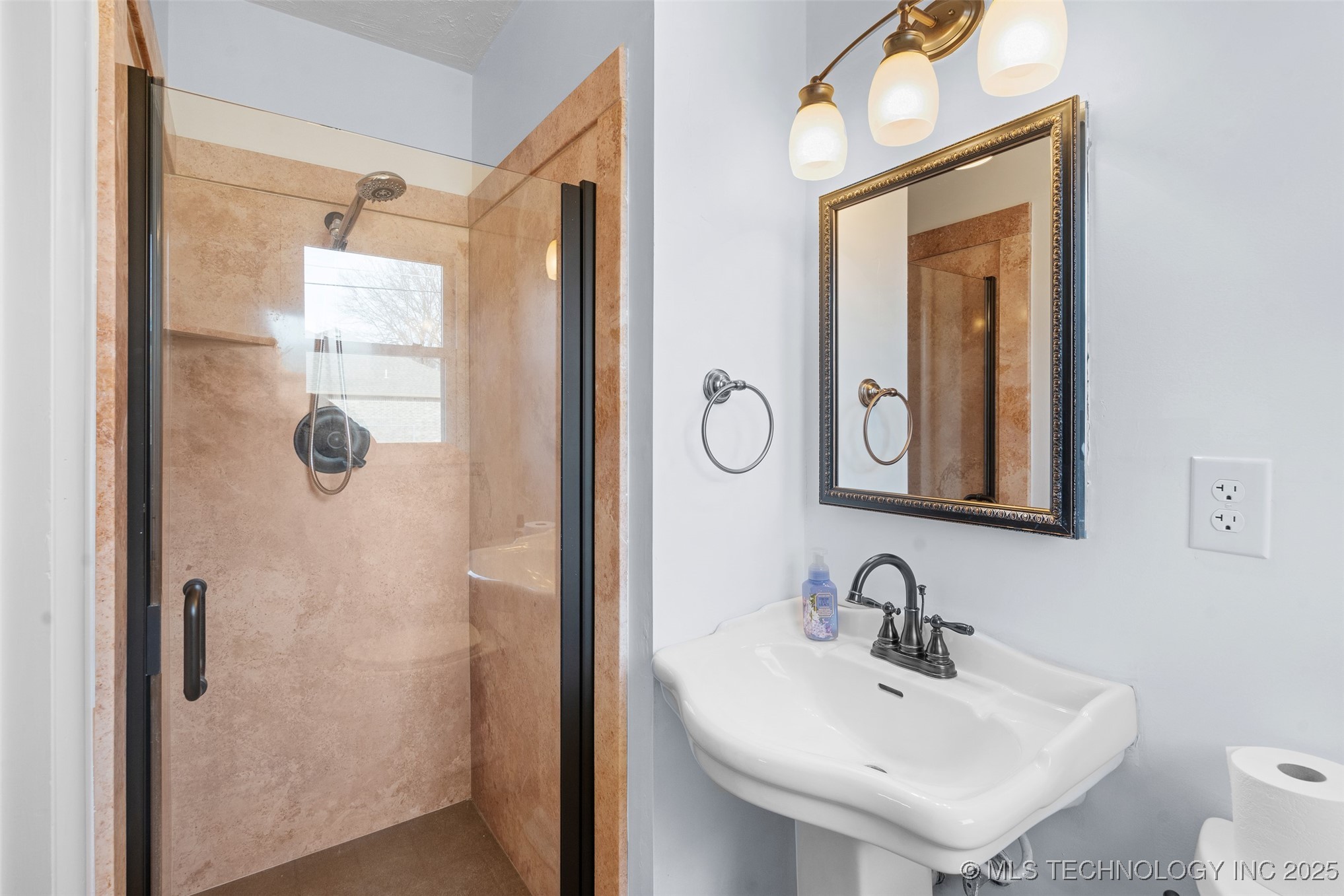 210 E 15th Street