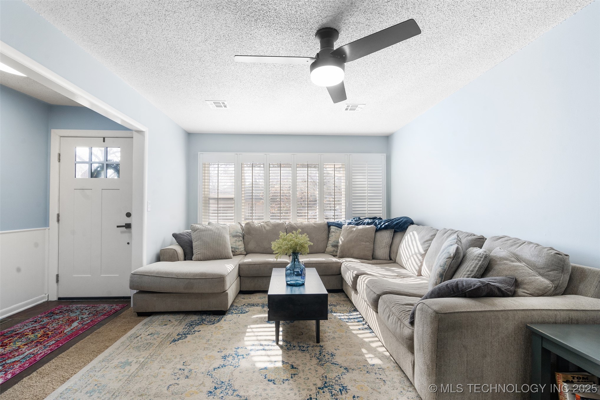 210 E 15th Street