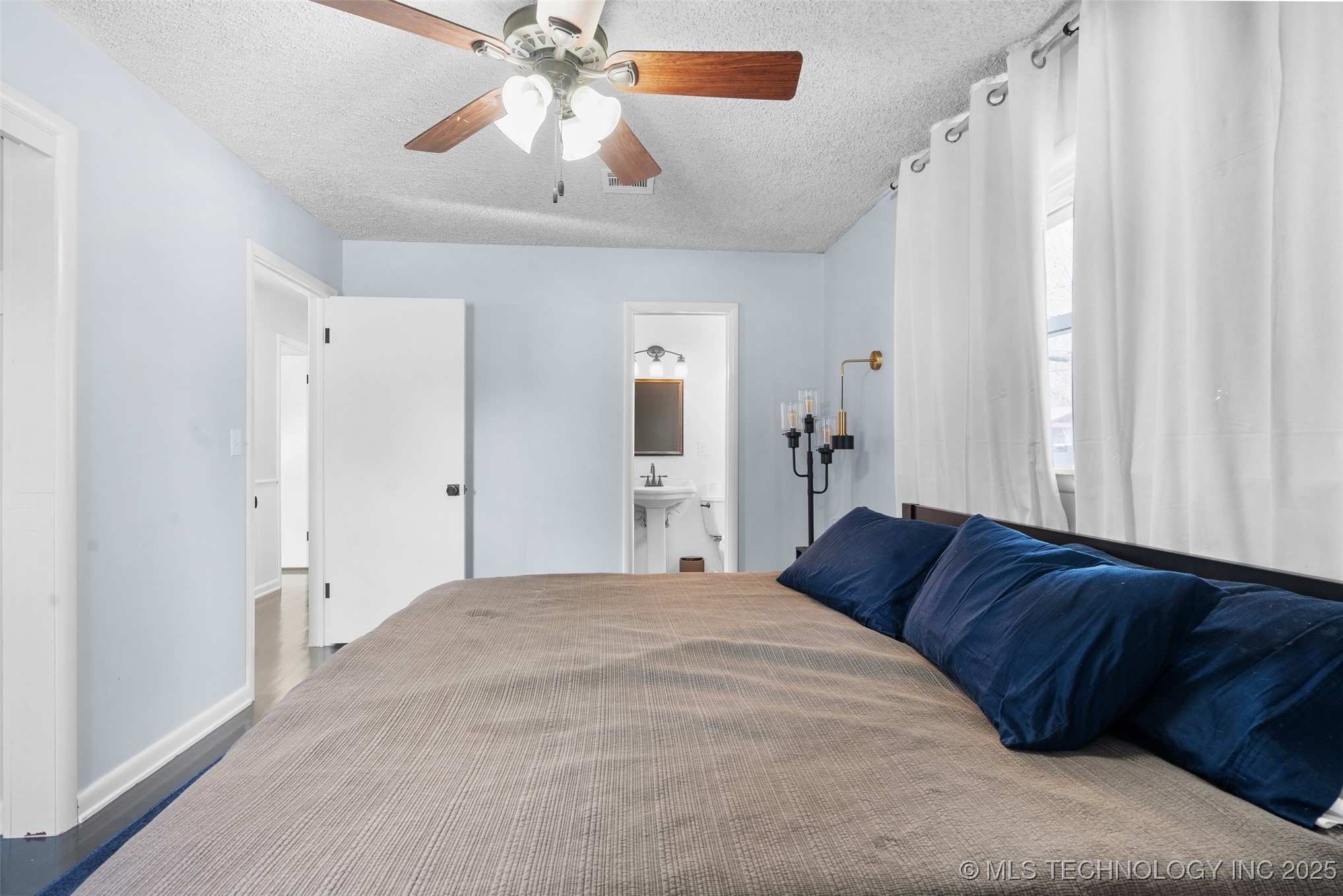 210 E 15th Street