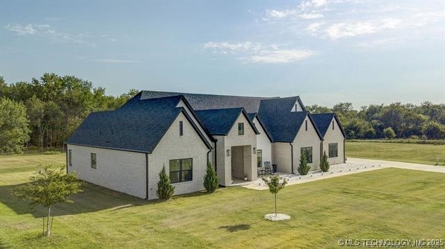 2938 E Josiah Boulevard