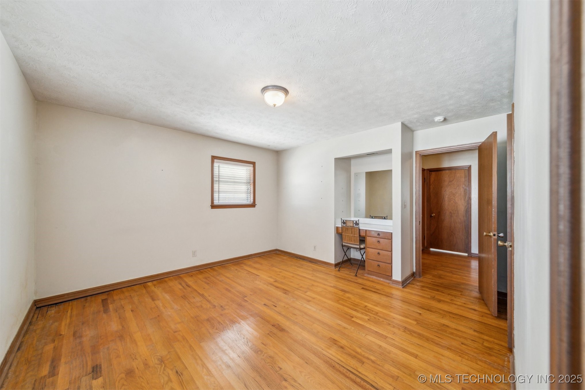 312 E 16th Street