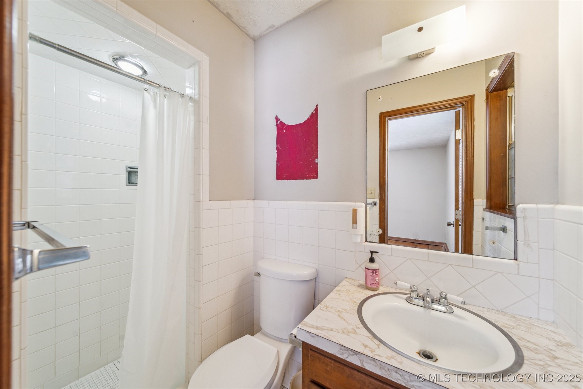 312 E 16th Street