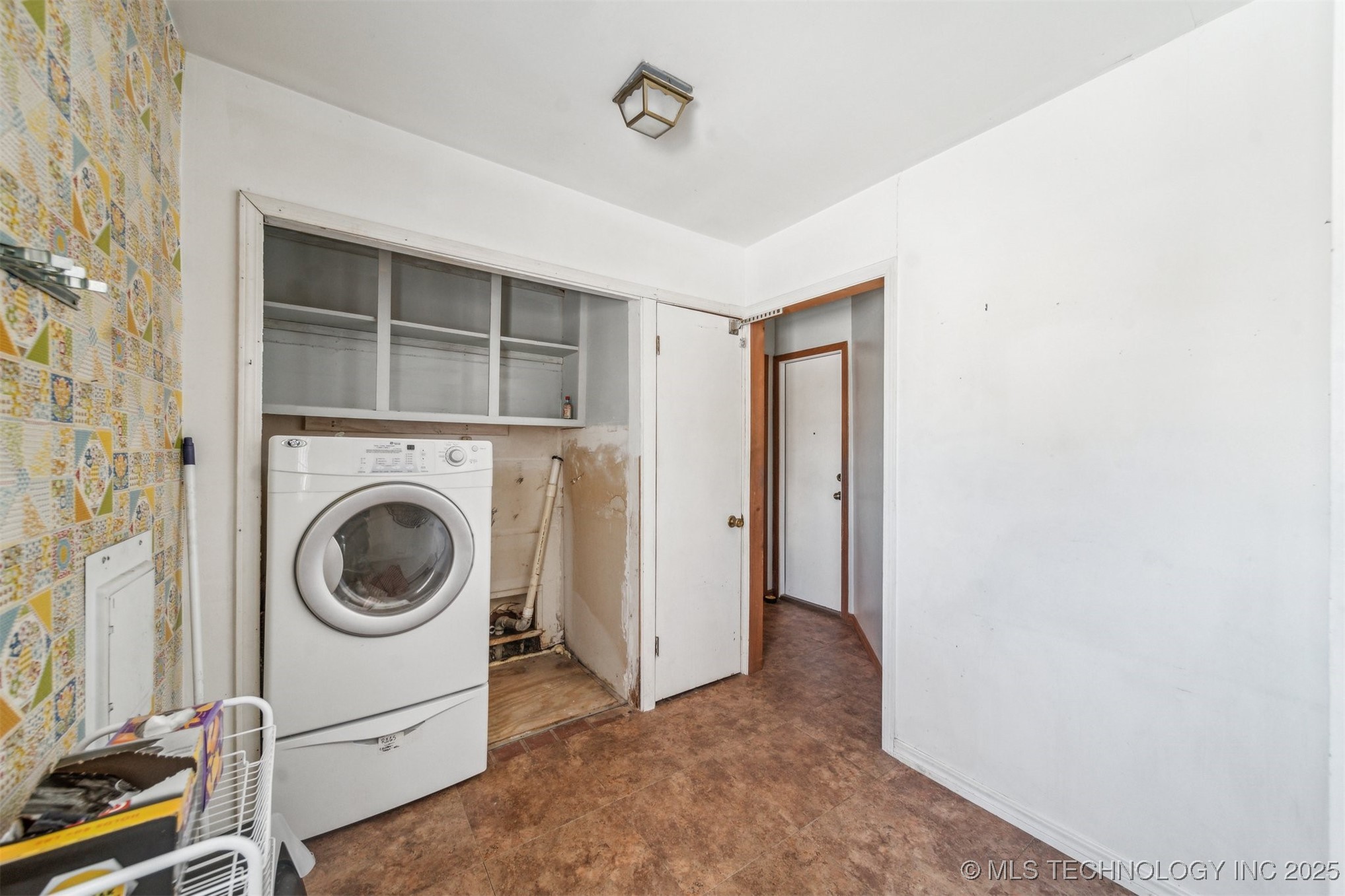 312 E 16th Street