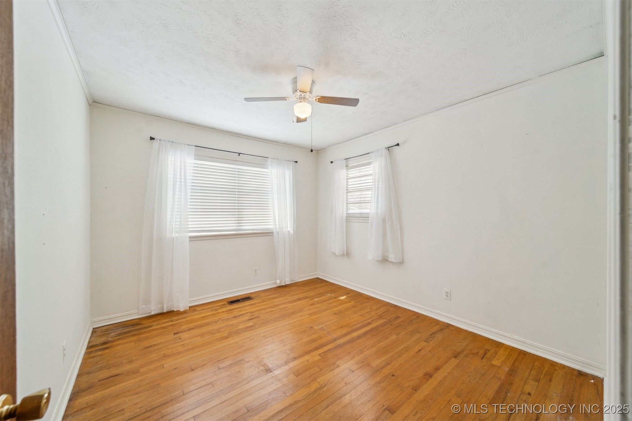 312 E 16th Street