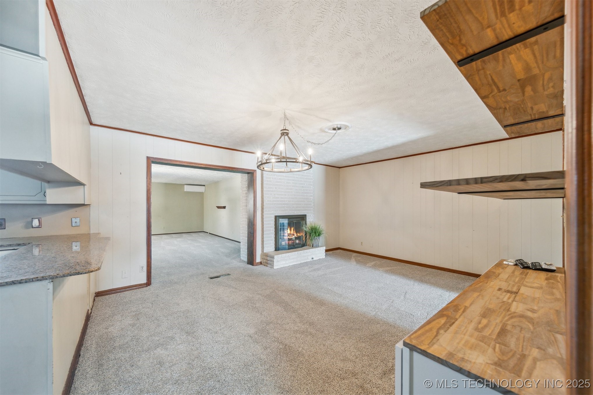 312 E 16th Street