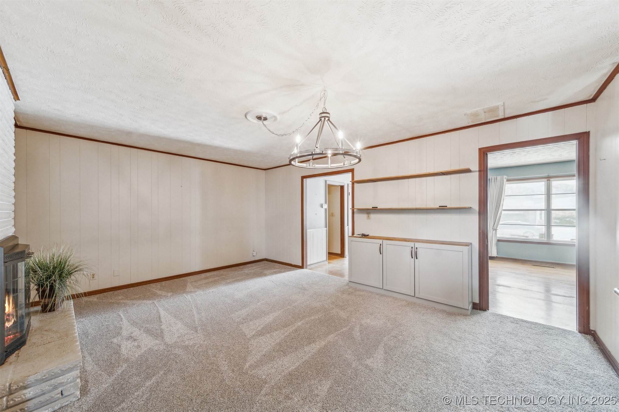 312 E 16th Street