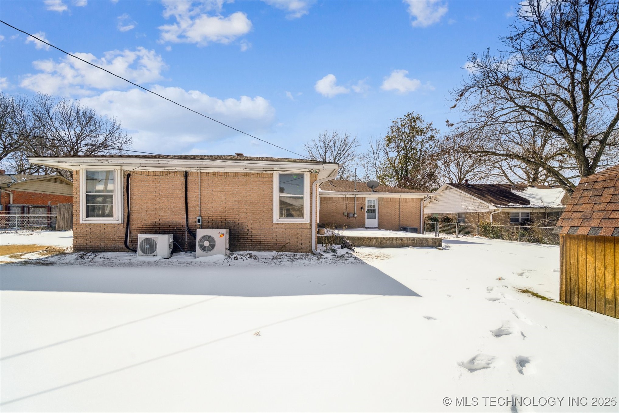 312 E 16th Street