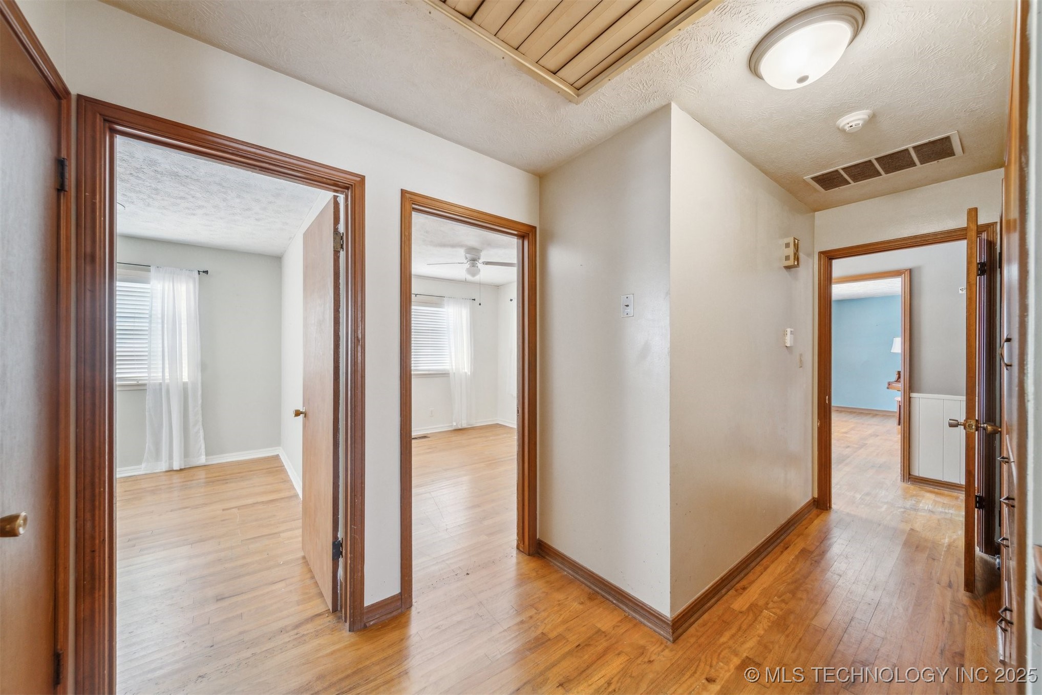 312 E 16th Street