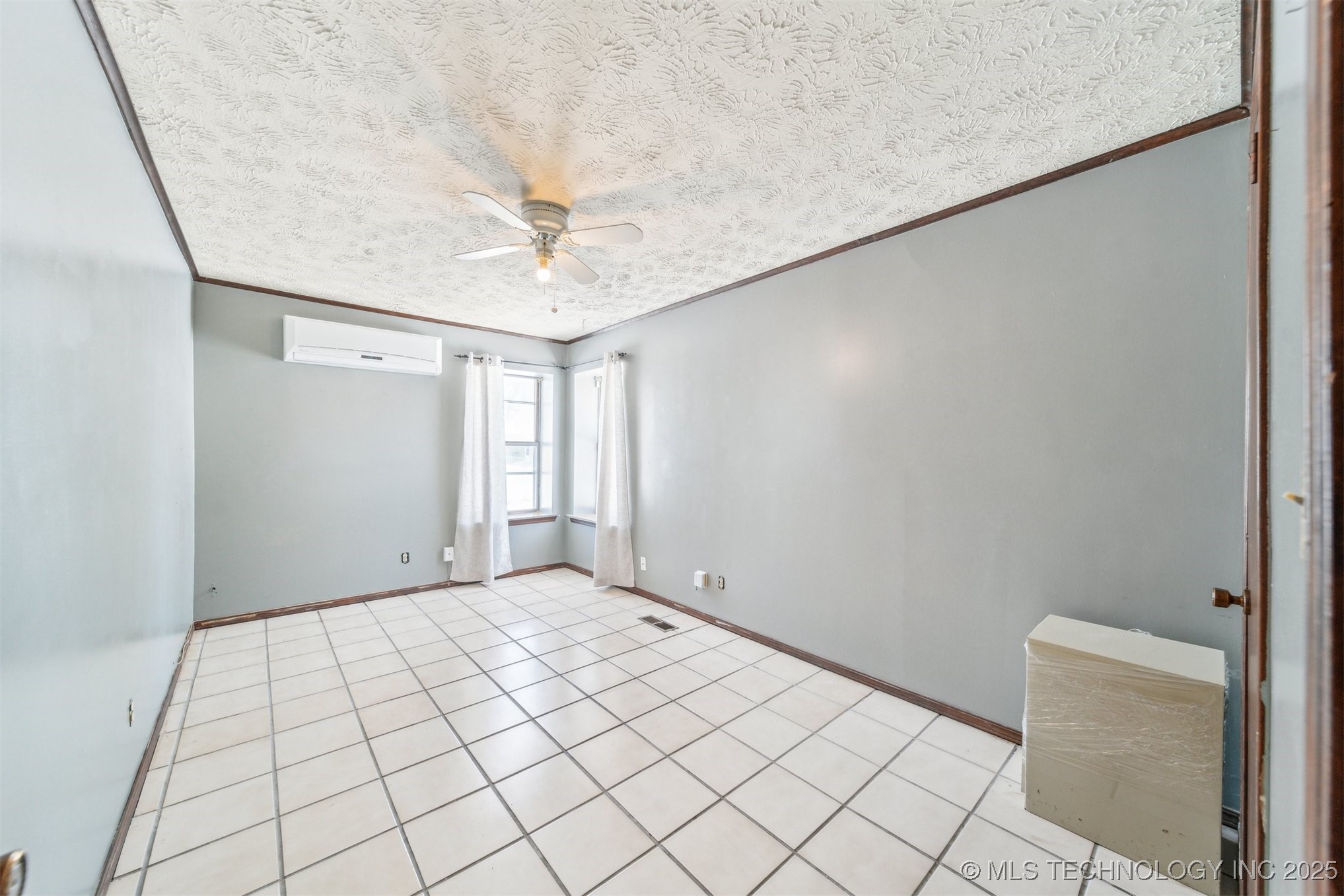 312 E 16th Street
