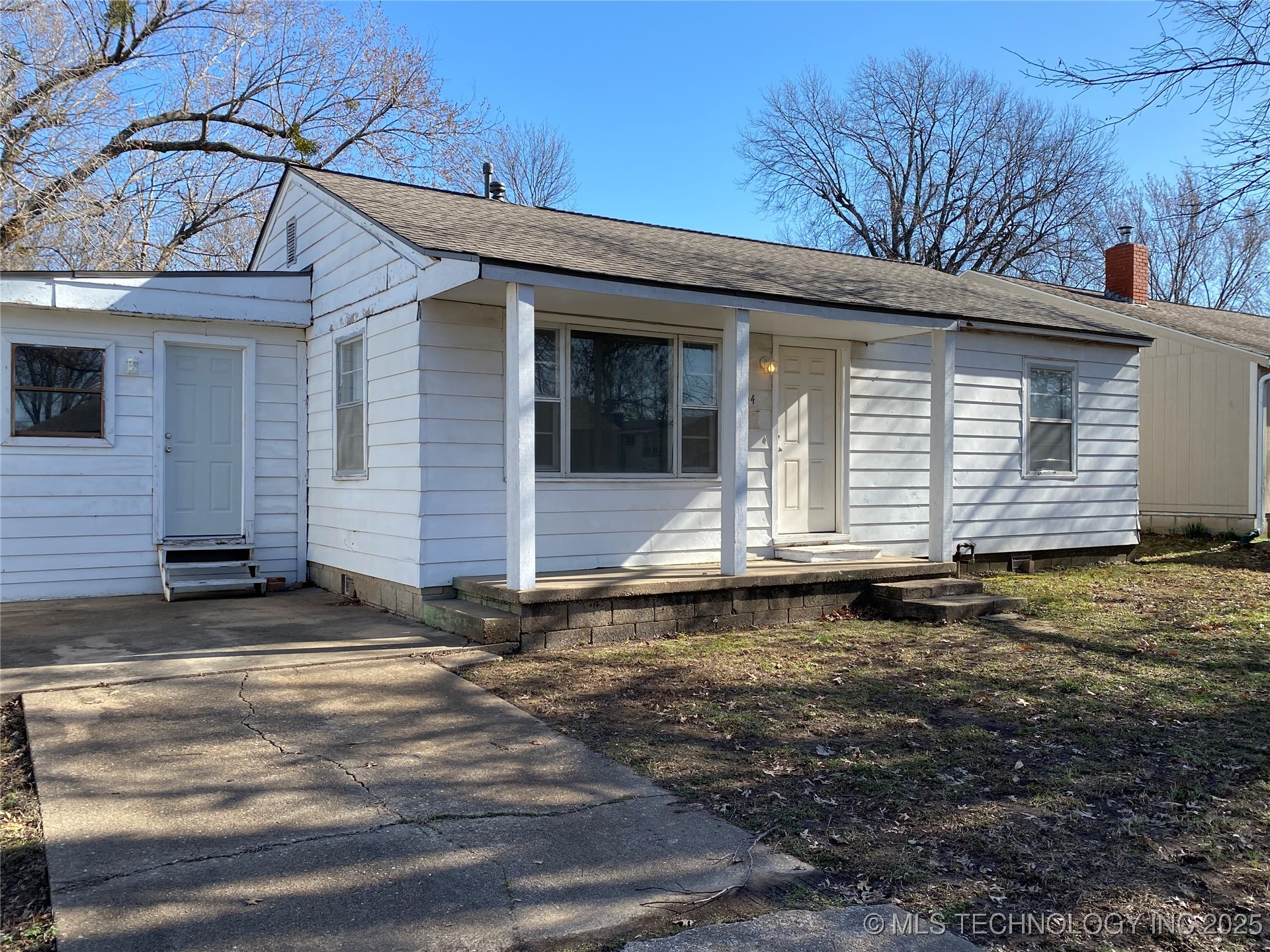 304 E 12th Street