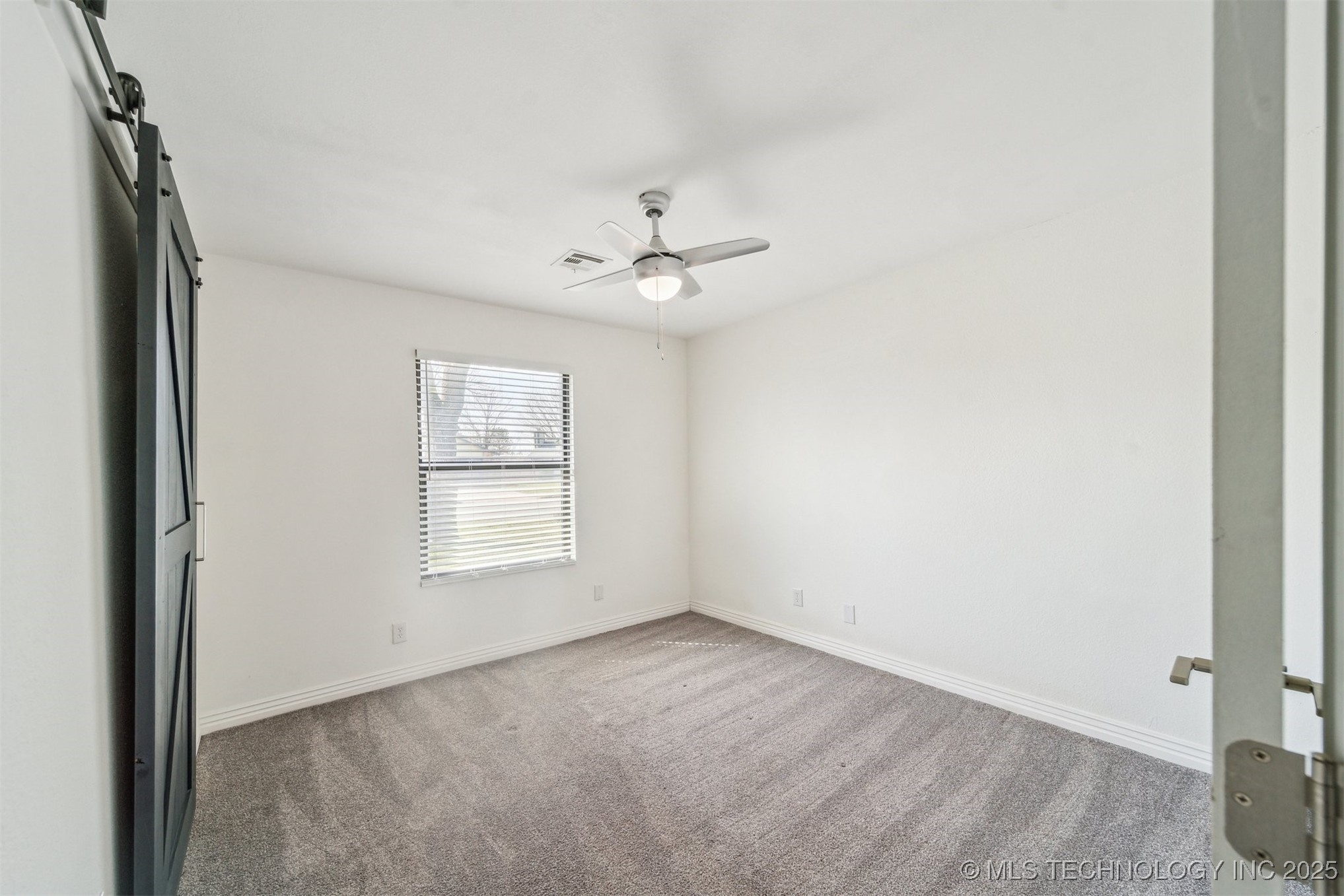 1509 E 68th Place