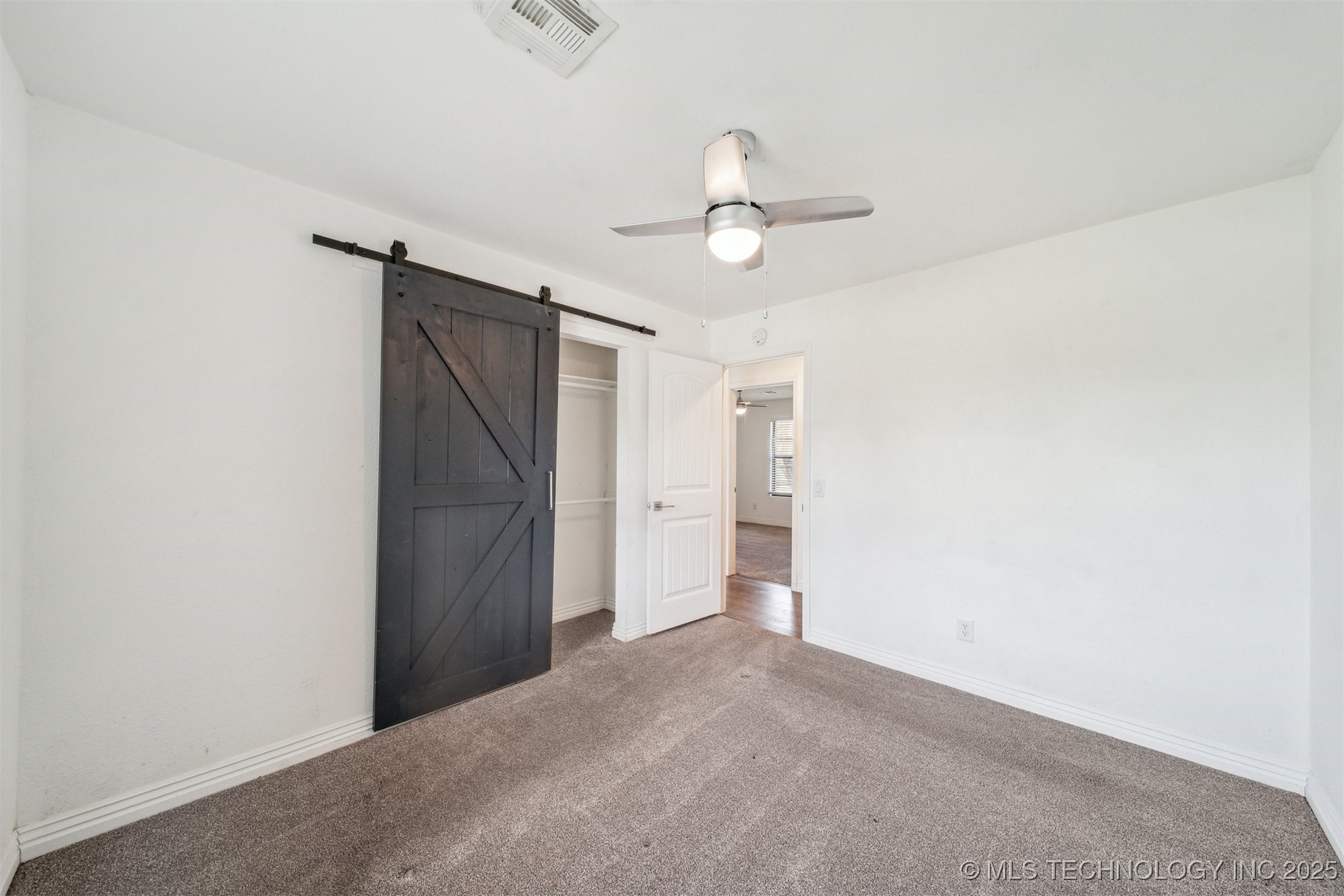 1509 E 68th Place