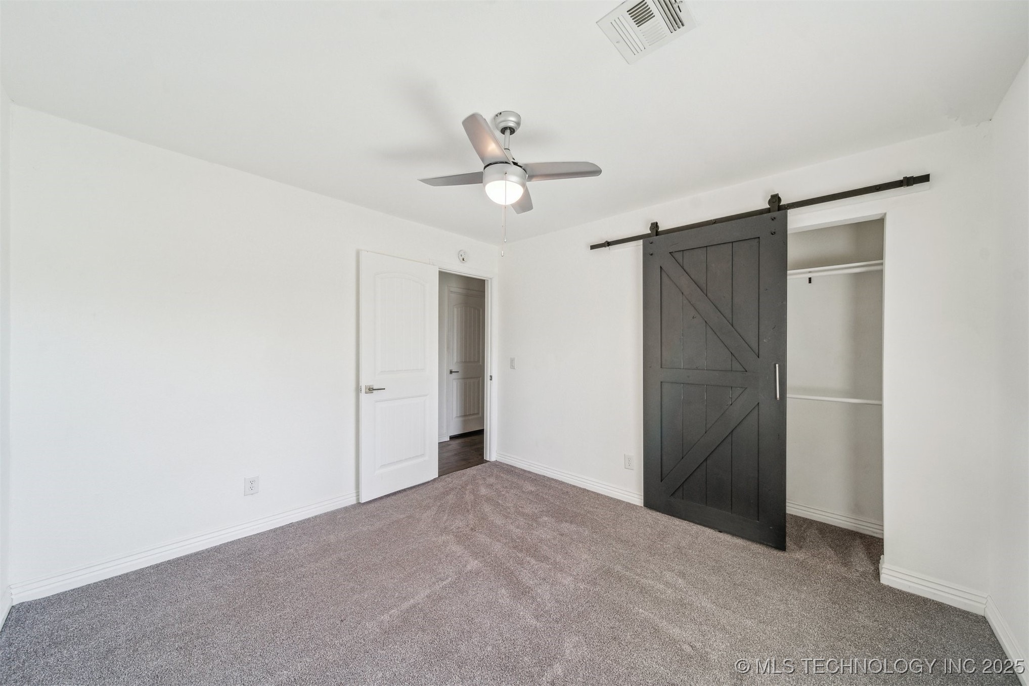 1509 E 68th Place