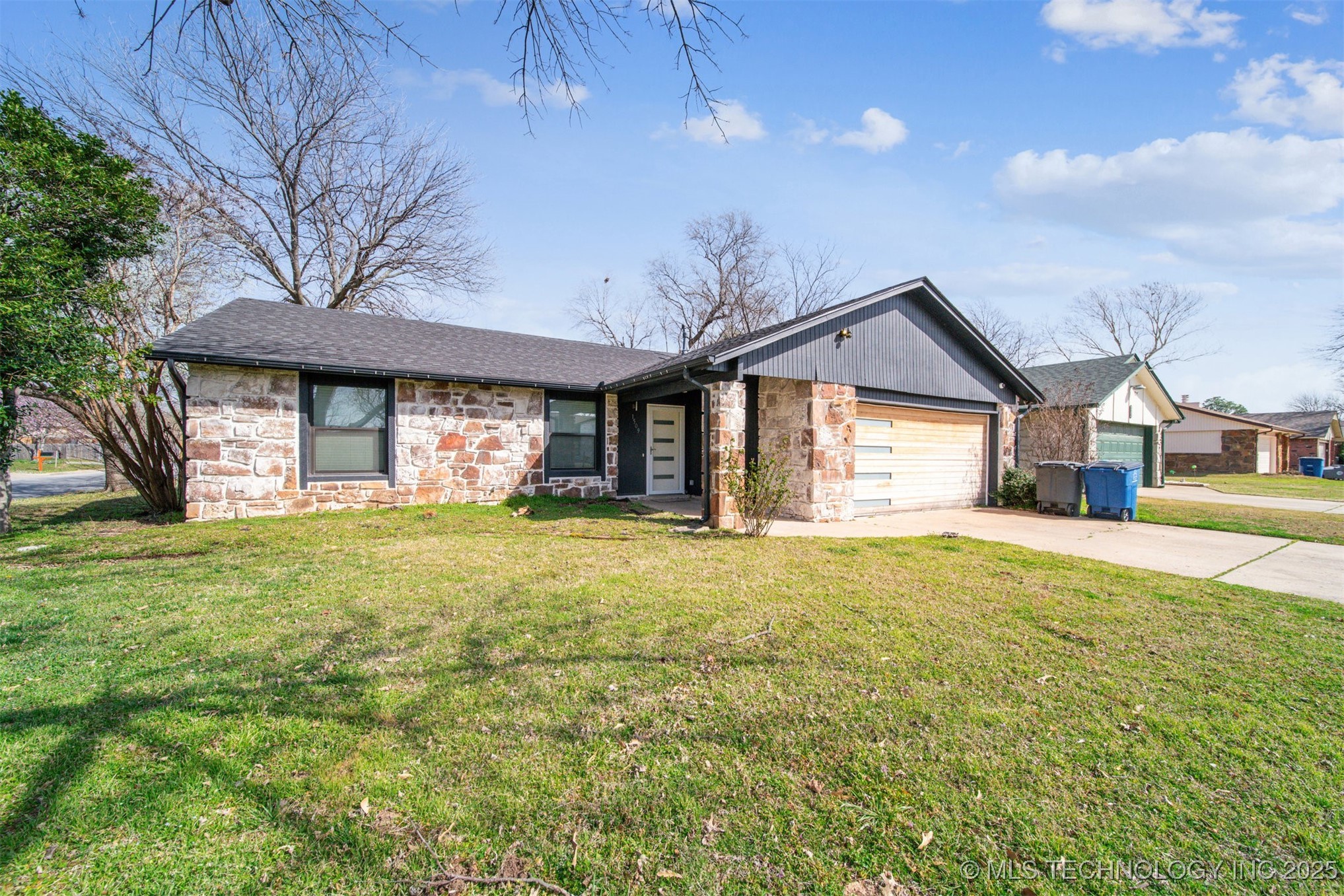 1509 E 68th Place