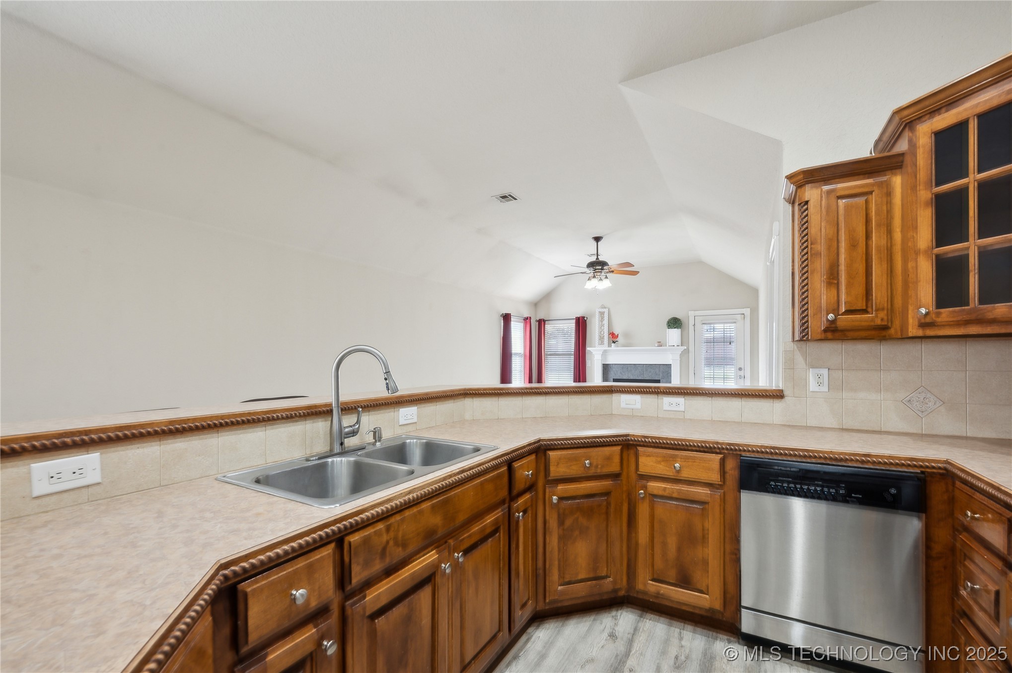 10210 E 99th Street N