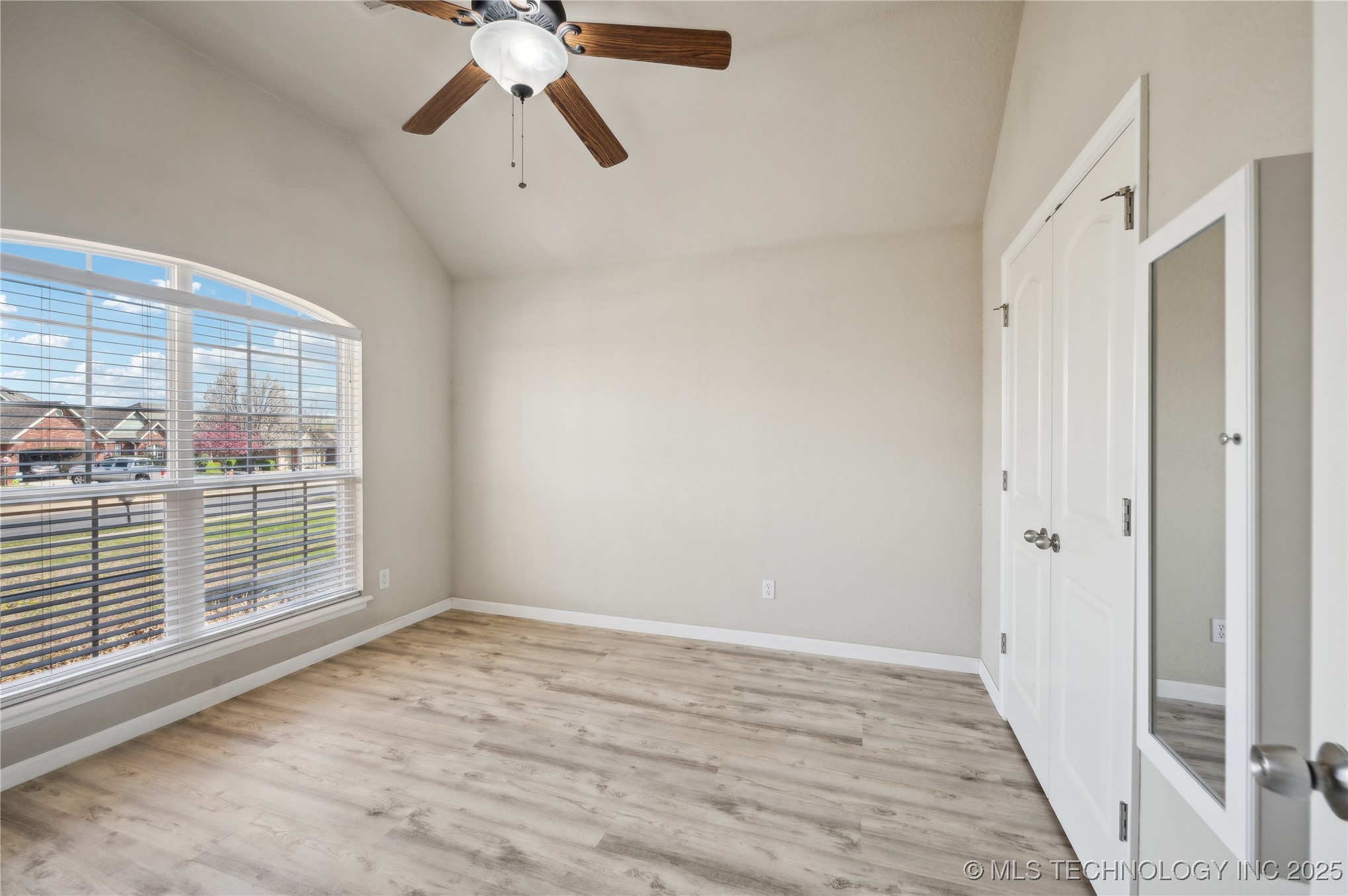 10210 E 99th Street N