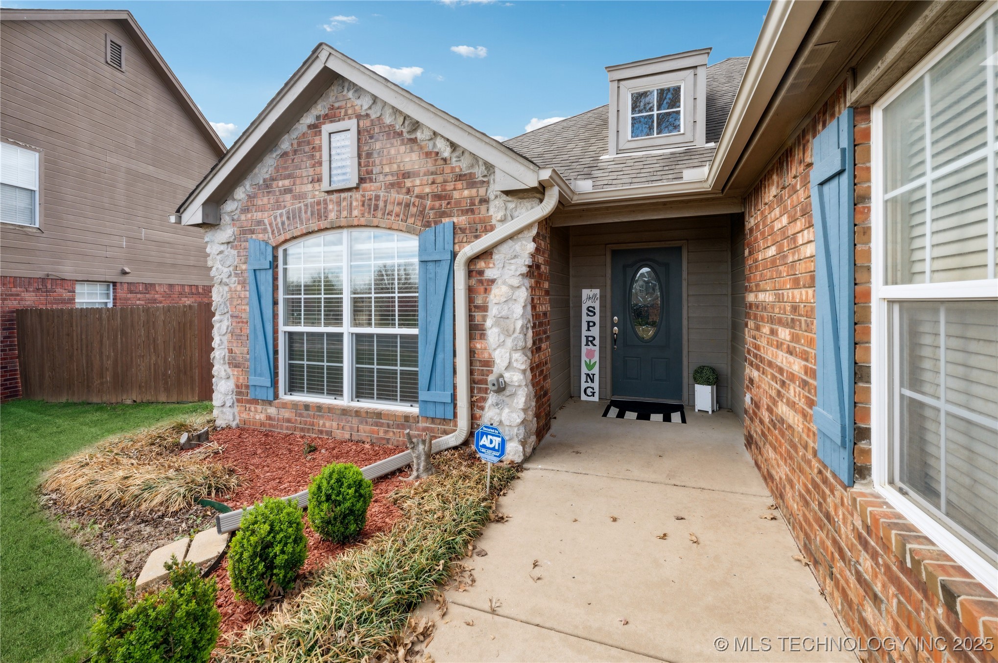 10210 E 99th Street N