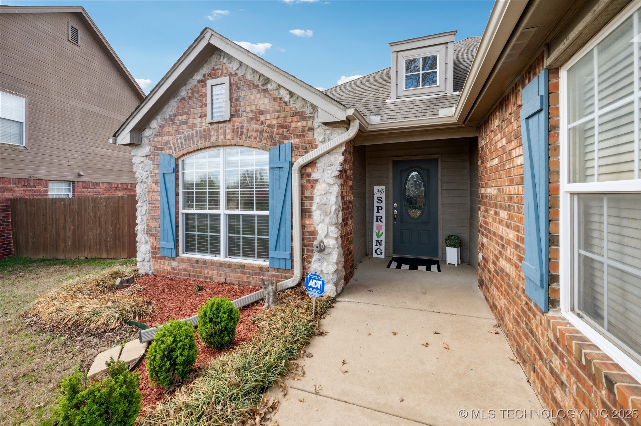 10210 E 99th Street N