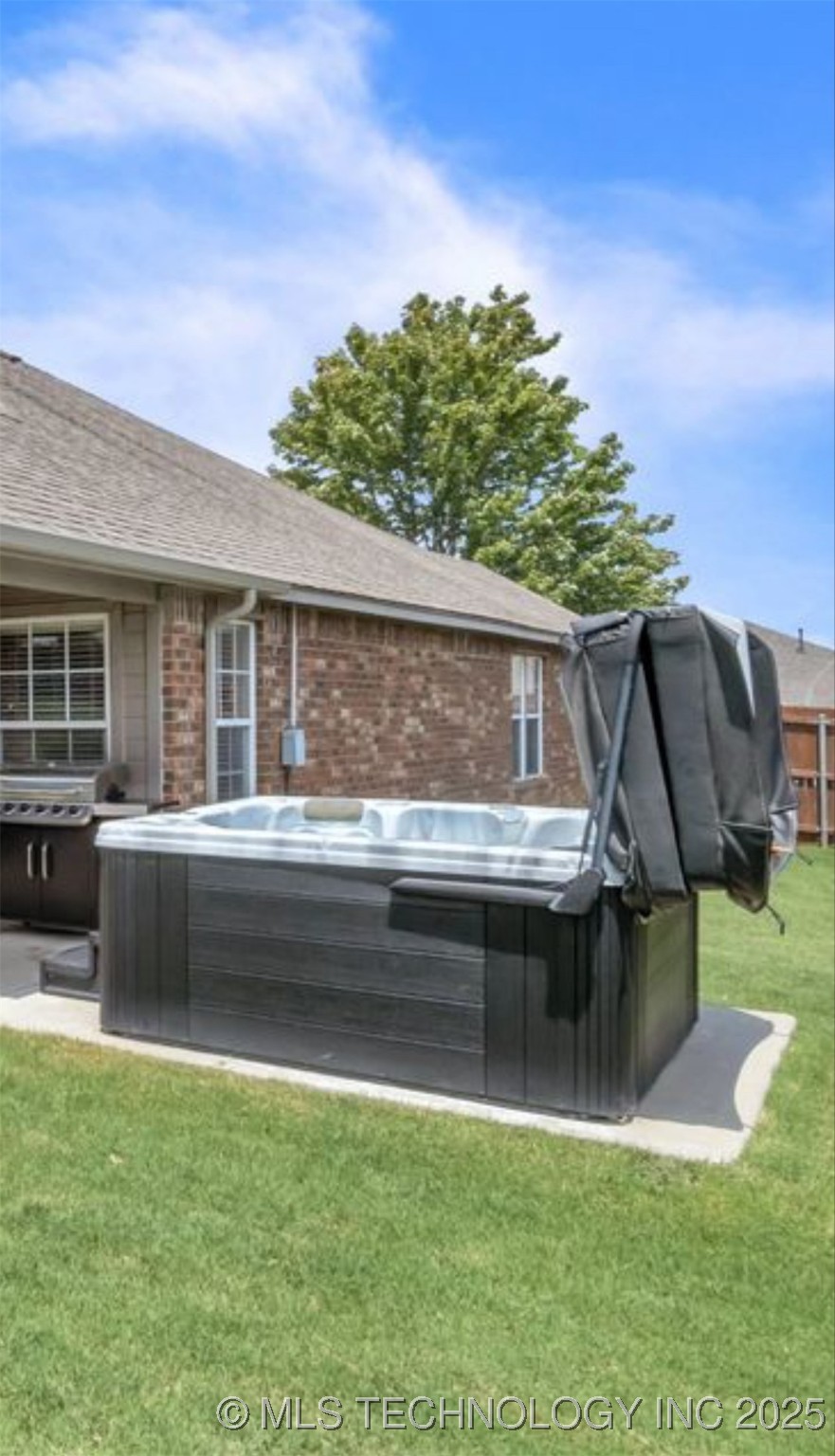 10210 E 99th Street N