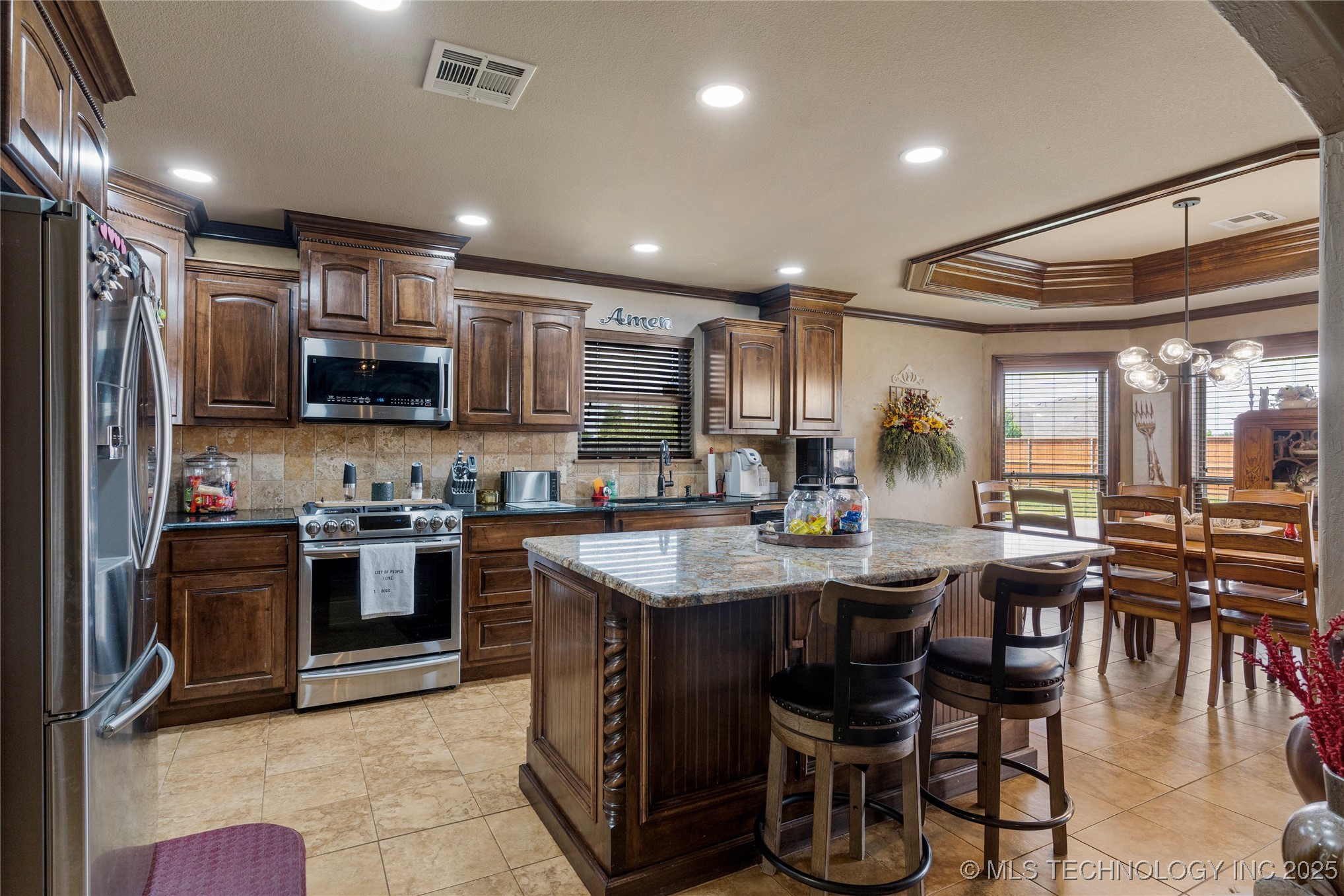 6719 E 85th Street North