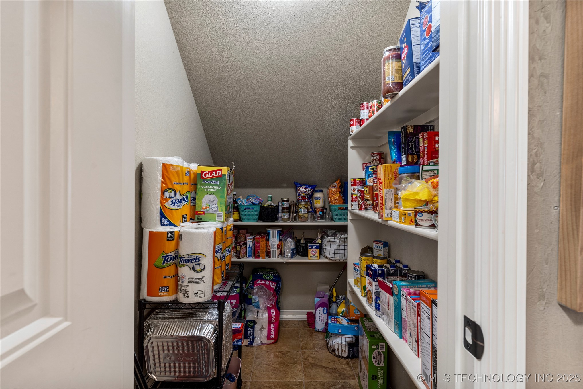 6719 E 85th Street North